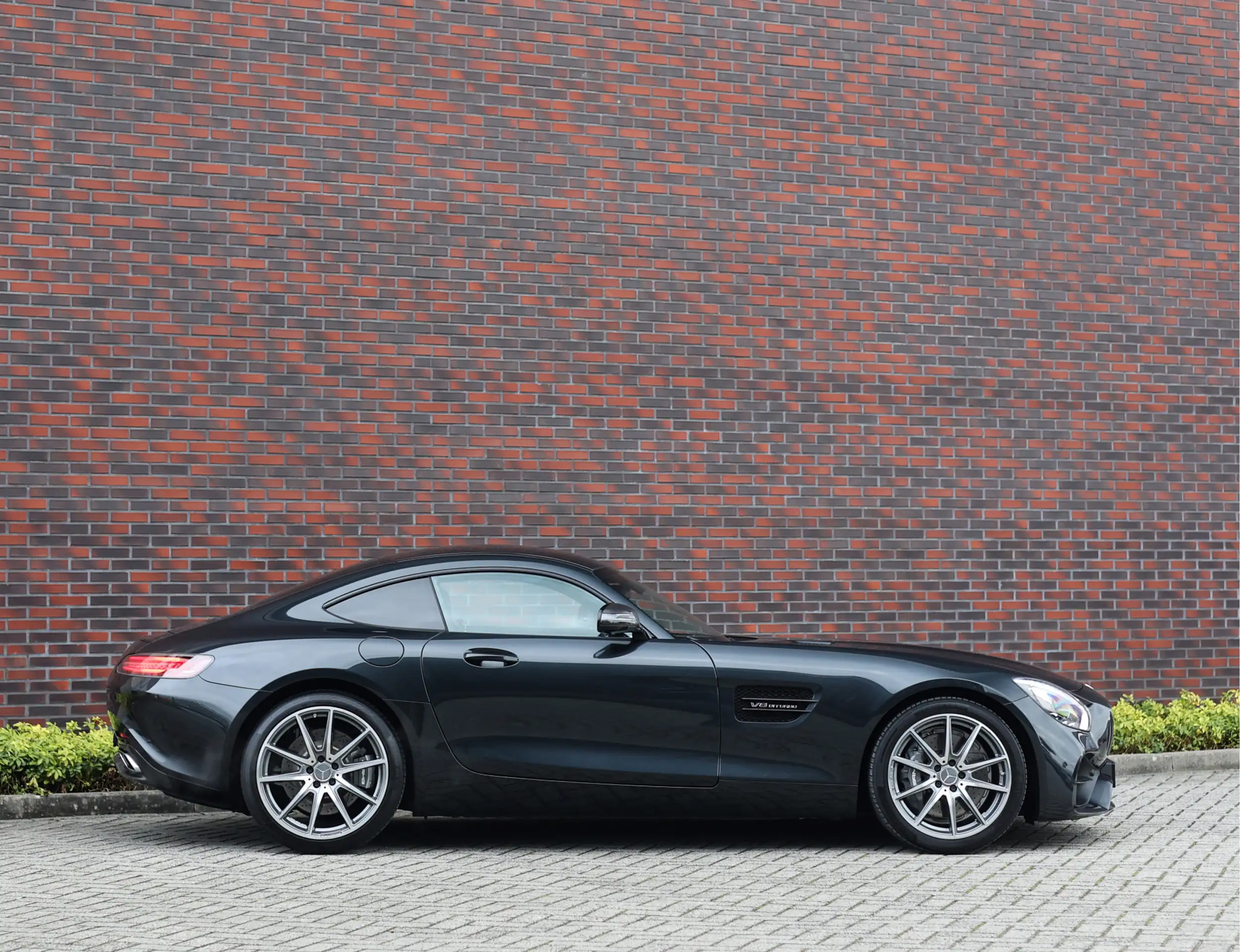 Mercedes-Benz - AMG GT