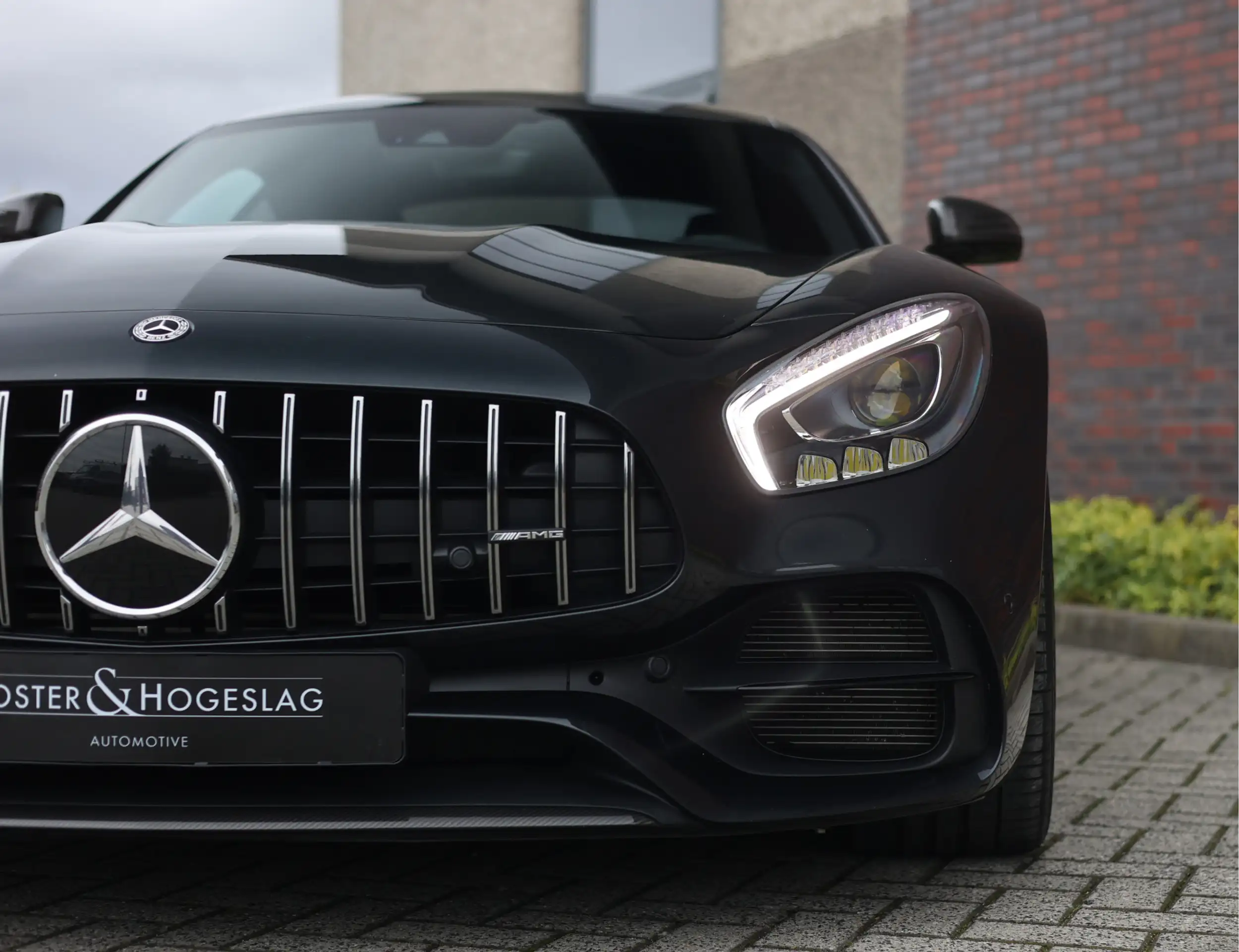 Mercedes-Benz - AMG GT