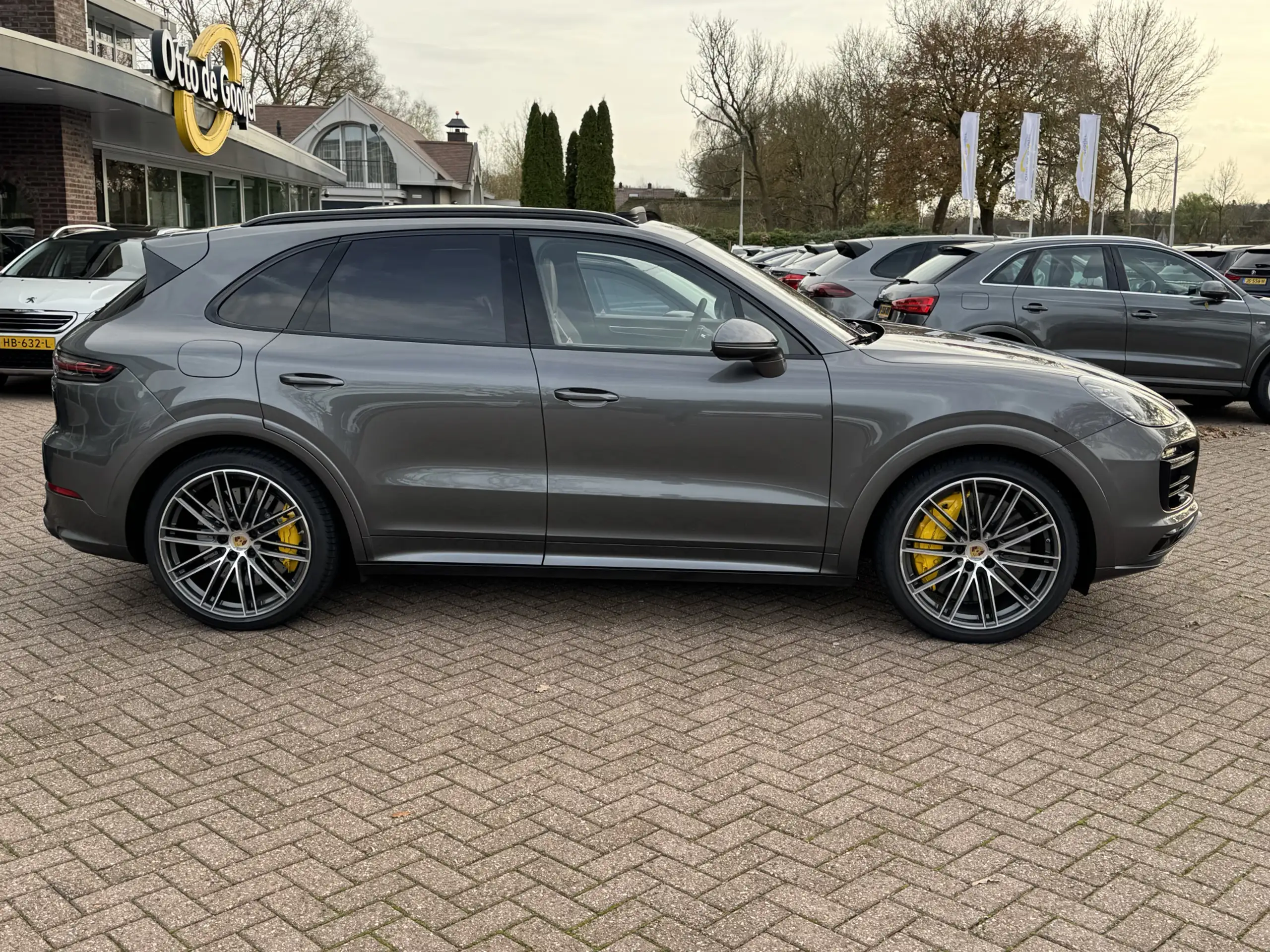 Porsche - Cayenne