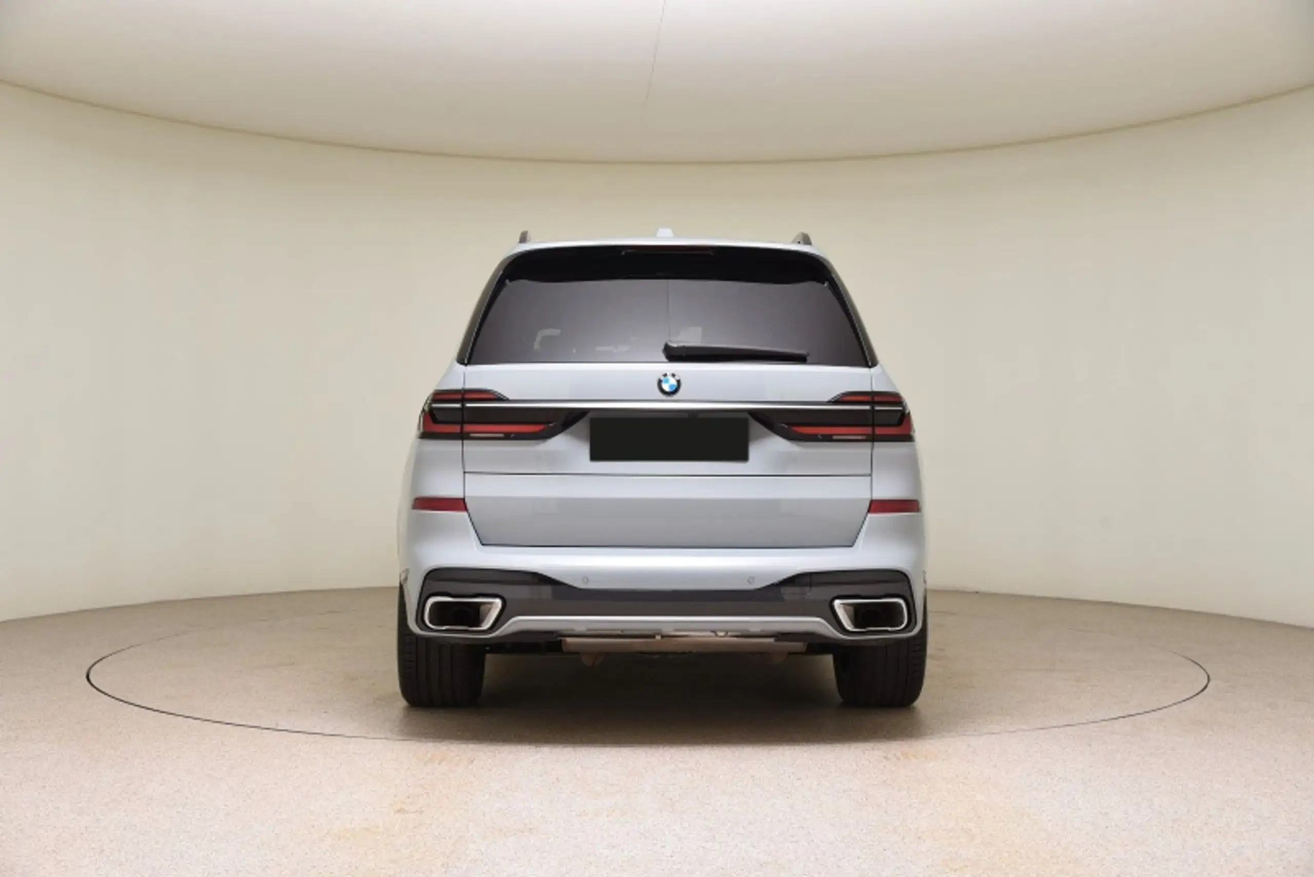 BMW - X7