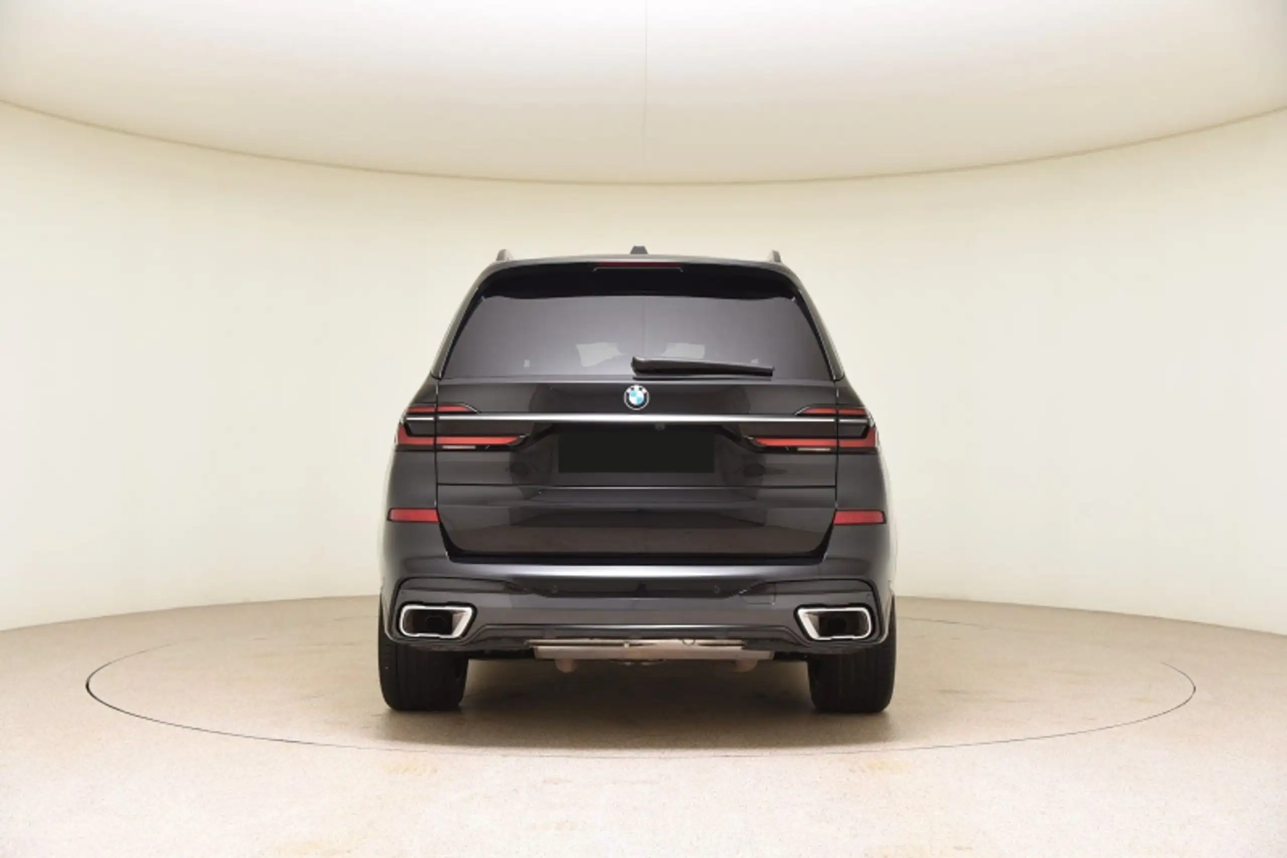 BMW - X7