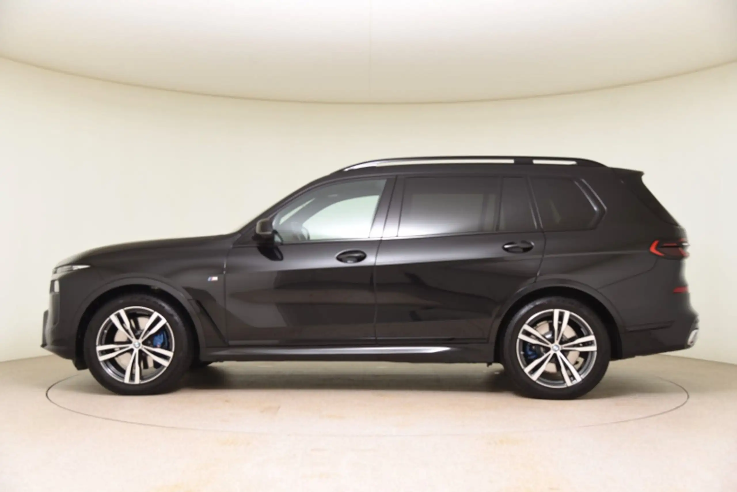 BMW - X7