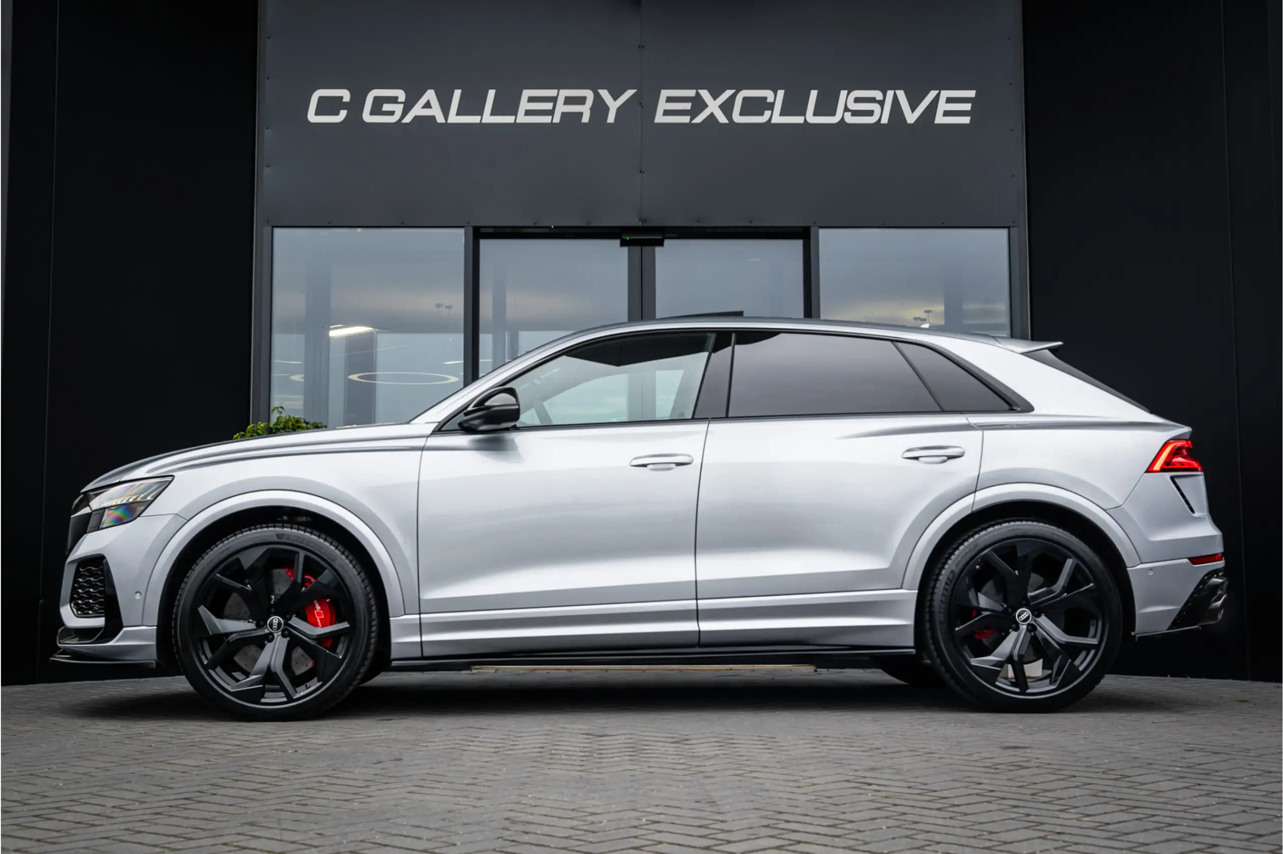 Audi - RS Q8