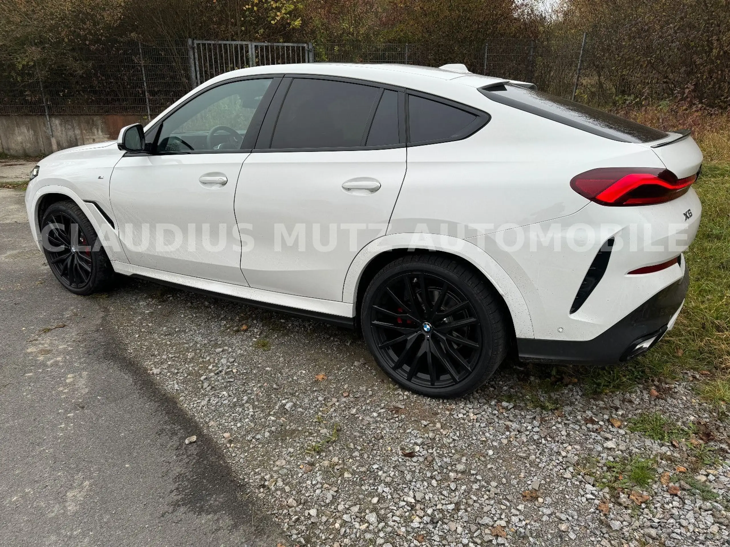 BMW - X6