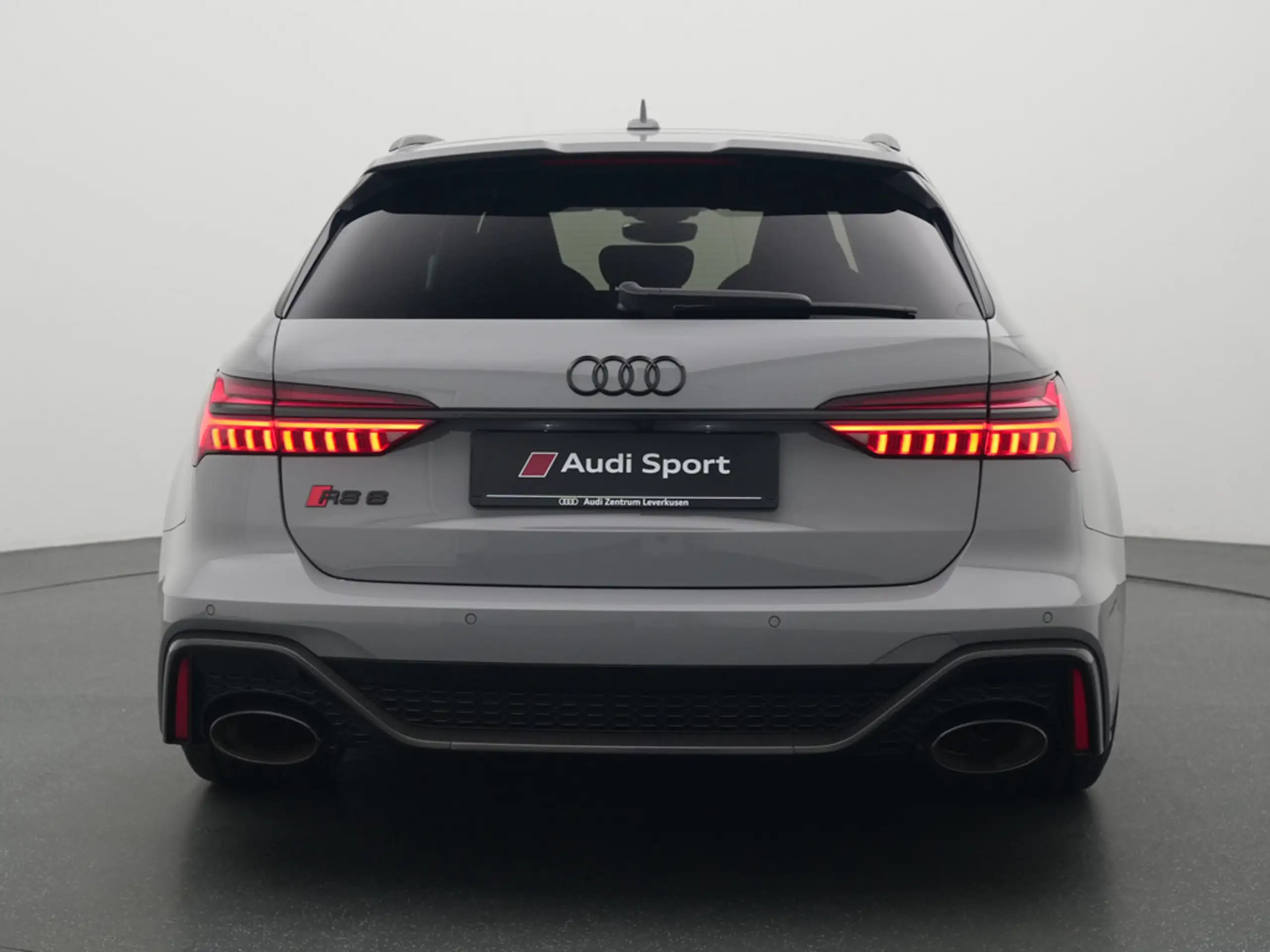 Audi - RS6