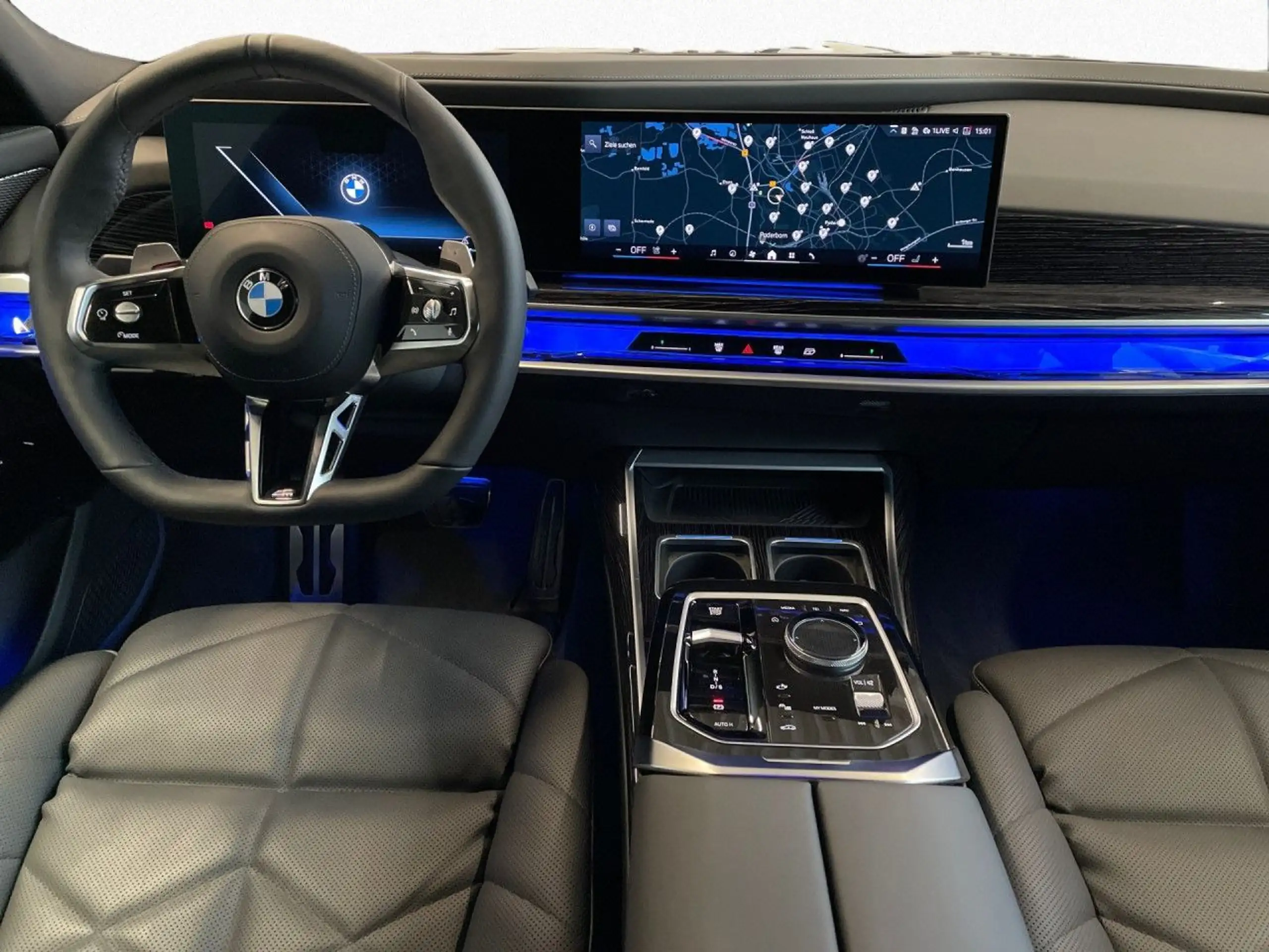 BMW - 740