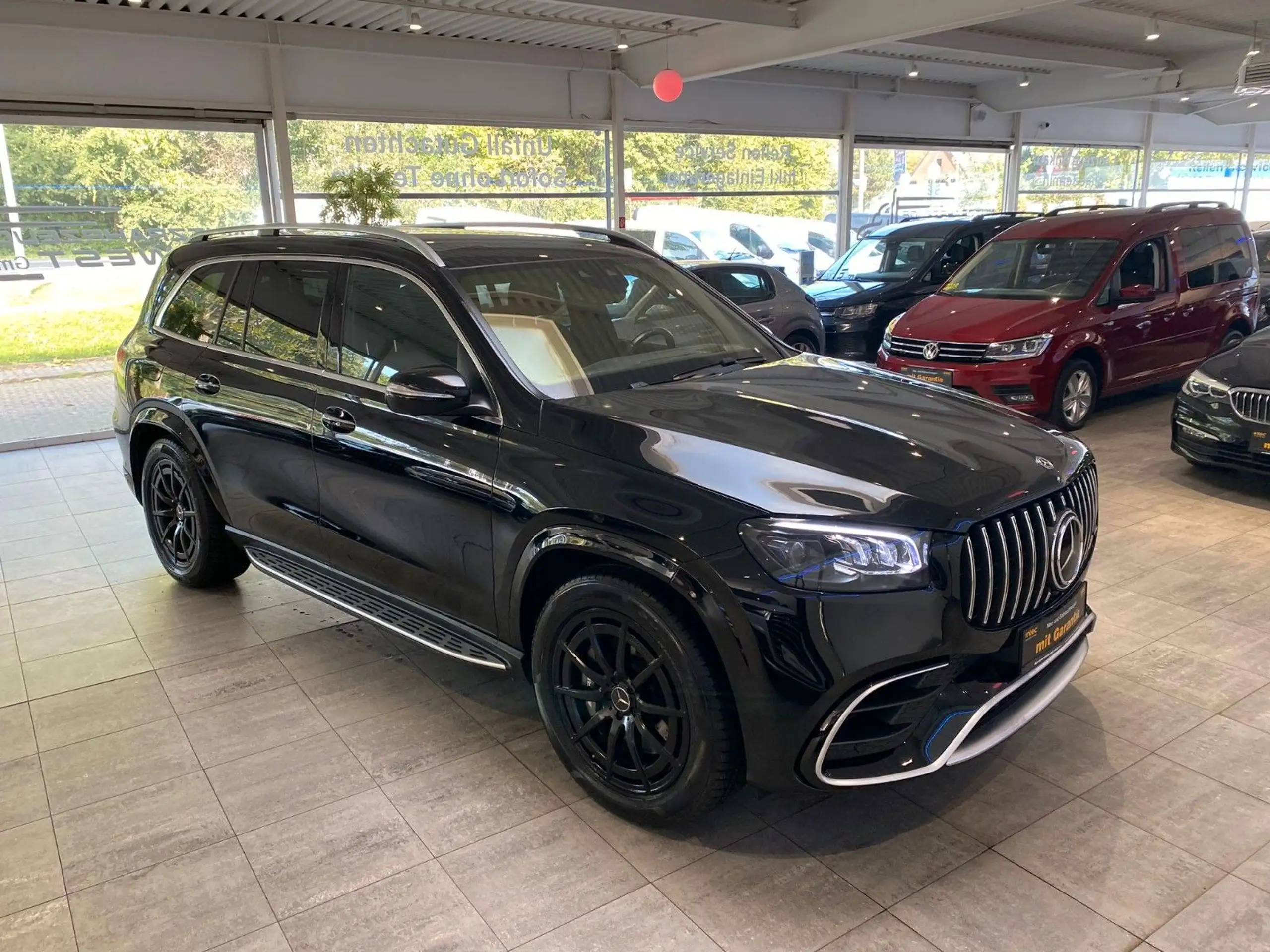 Mercedes-Benz - GLS 63 AMG