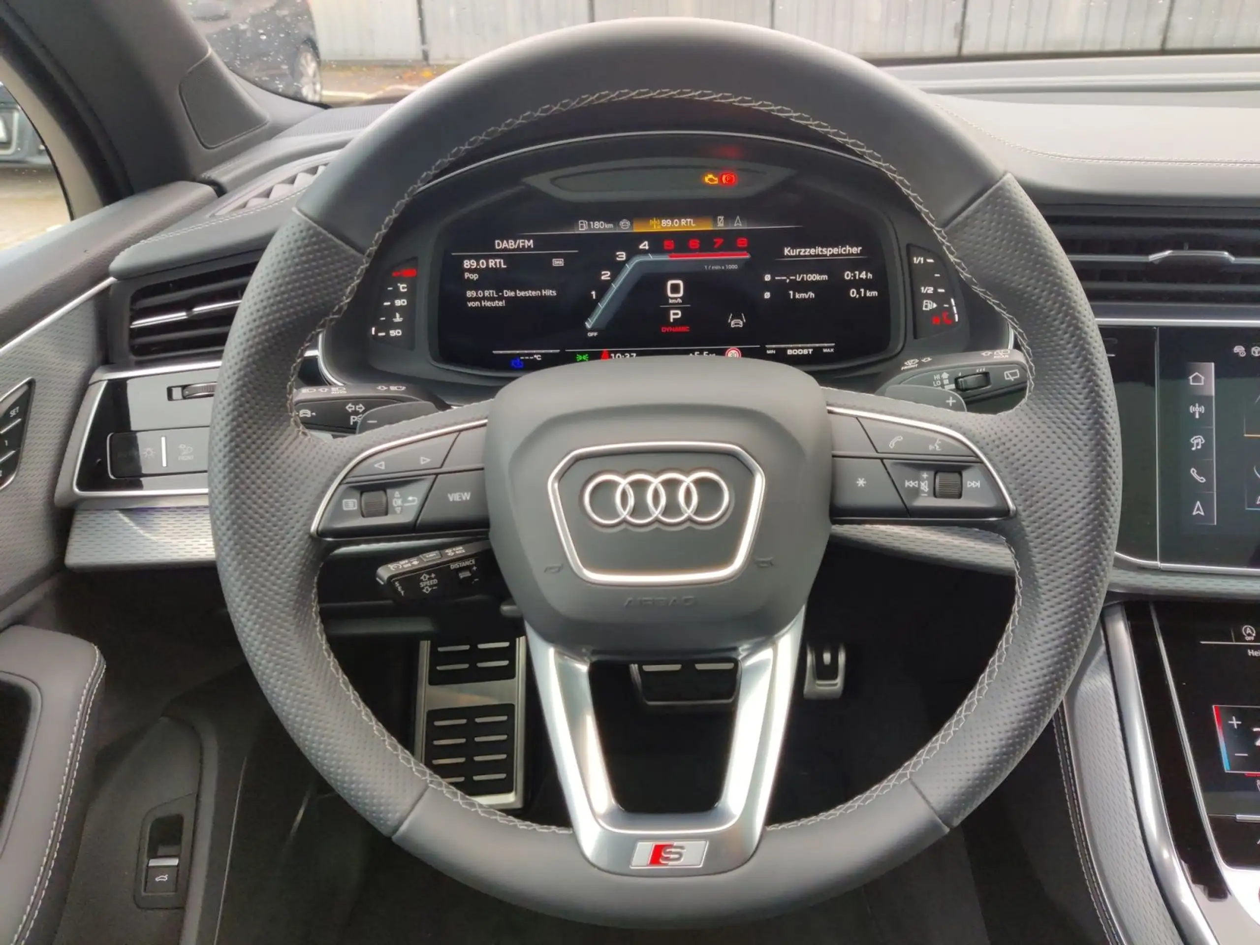 Audi - SQ7