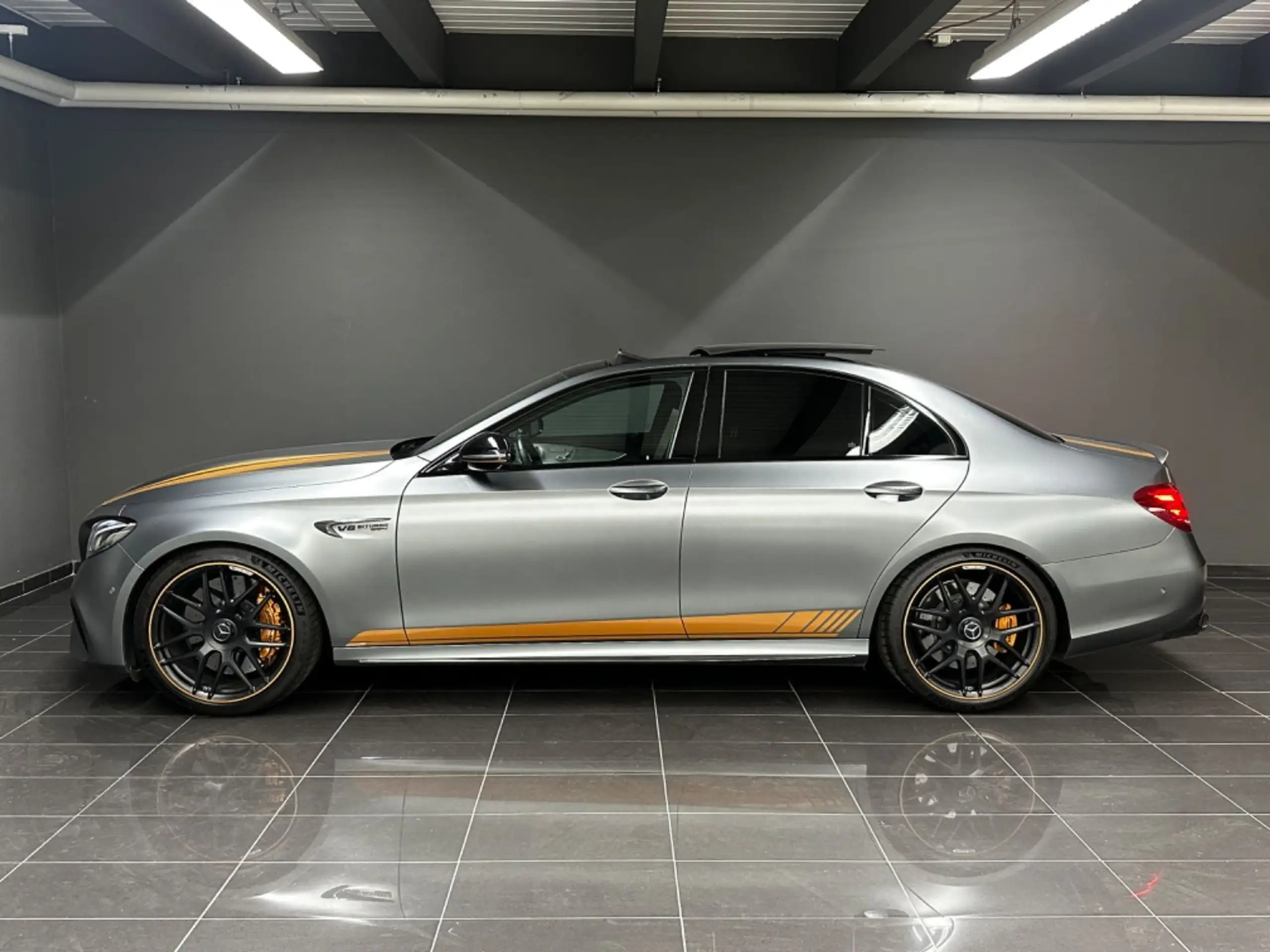 Mercedes-Benz - E 63 AMG