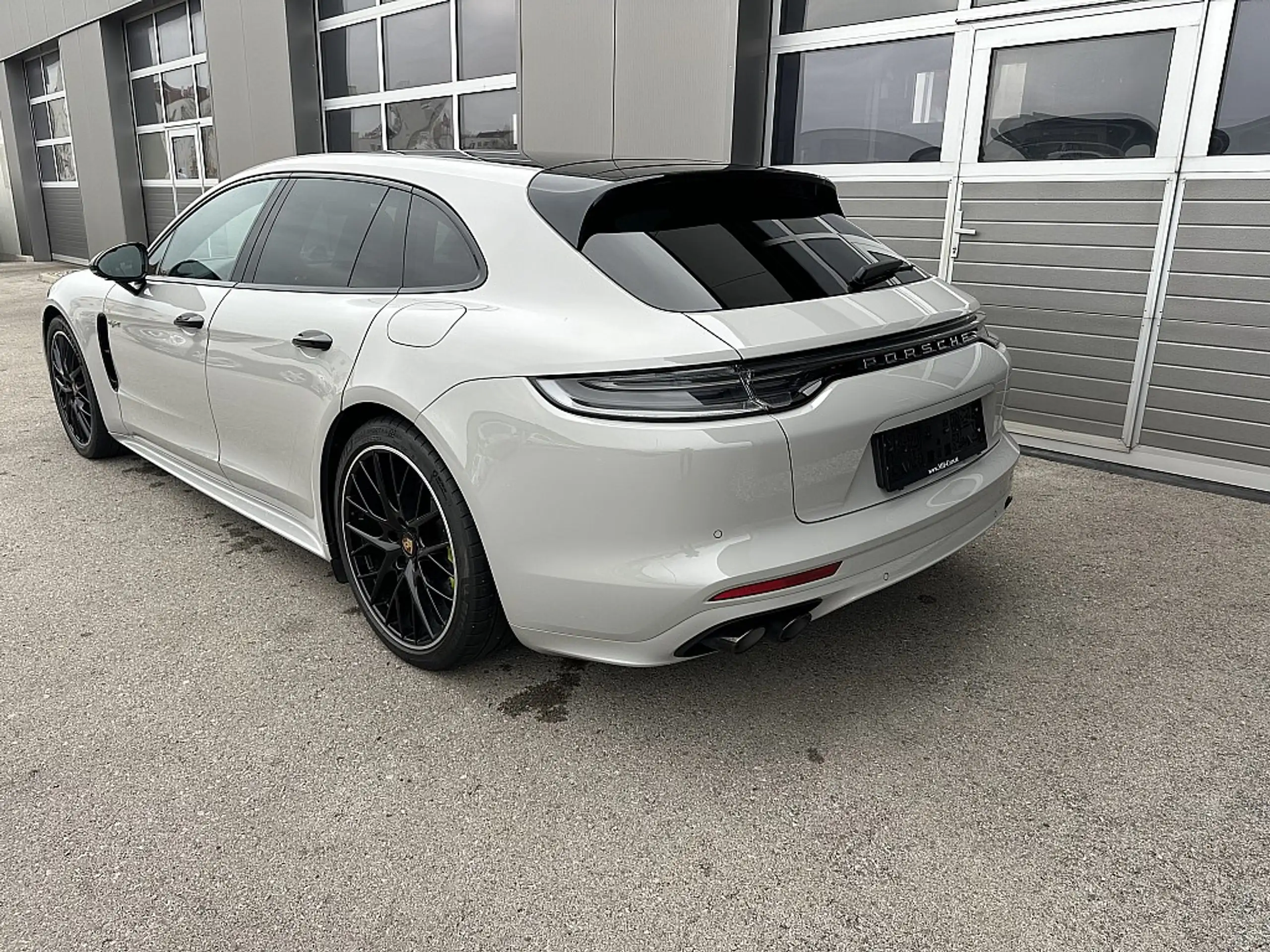 Porsche - Panamera