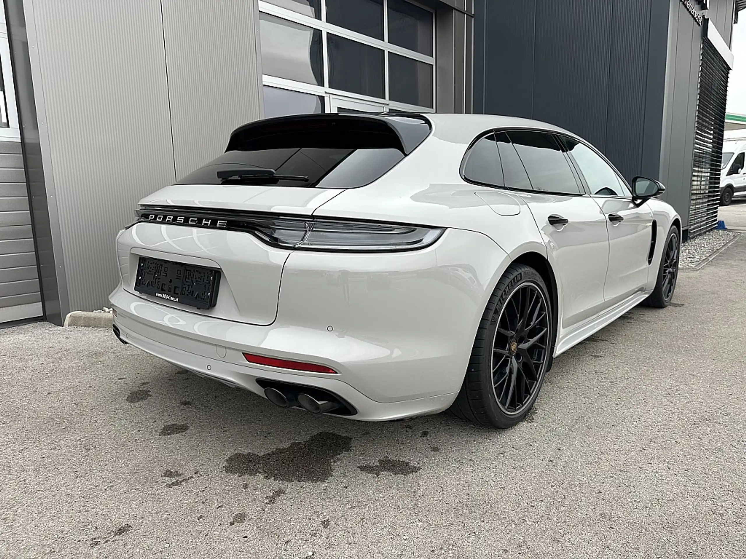 Porsche - Panamera