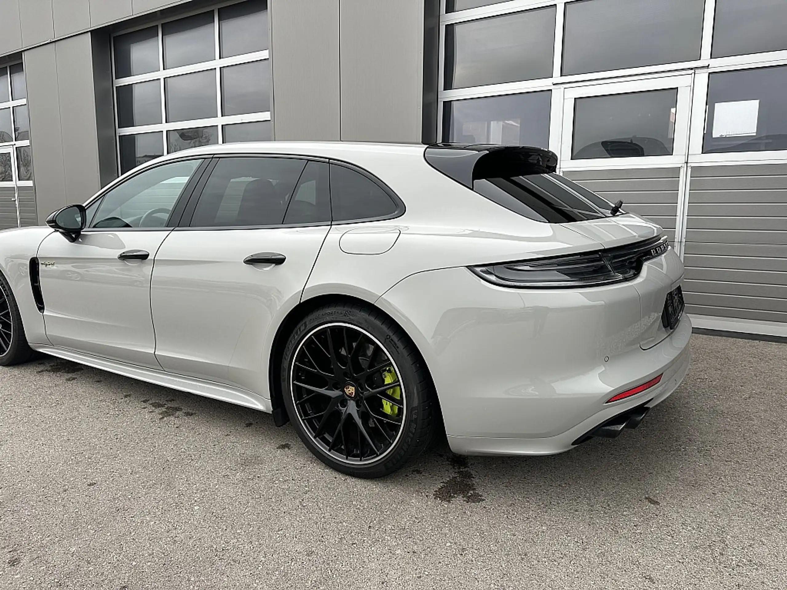 Porsche - Panamera