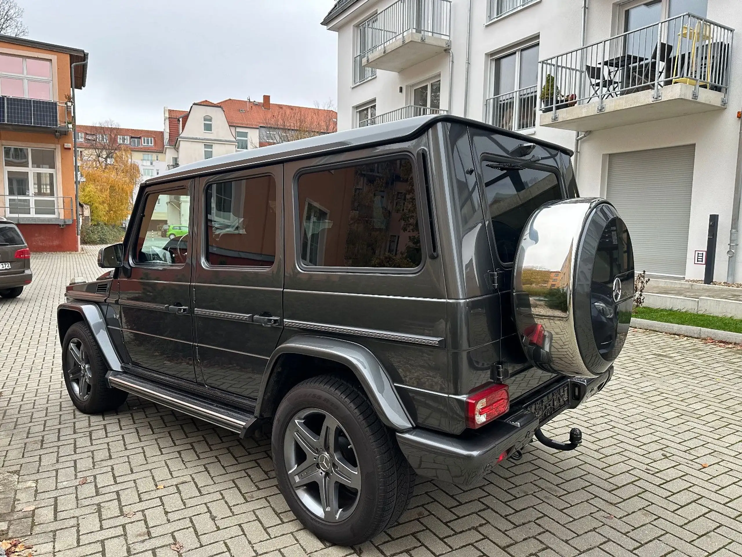 Mercedes-Benz - G 500