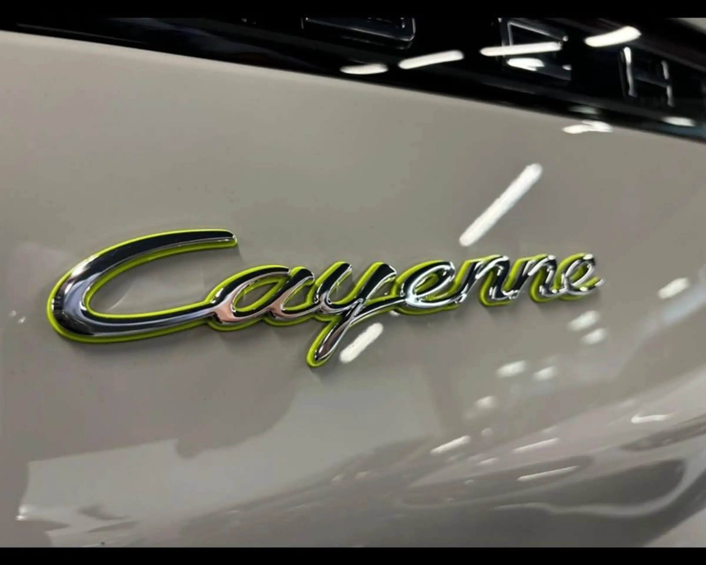 Porsche - Cayenne