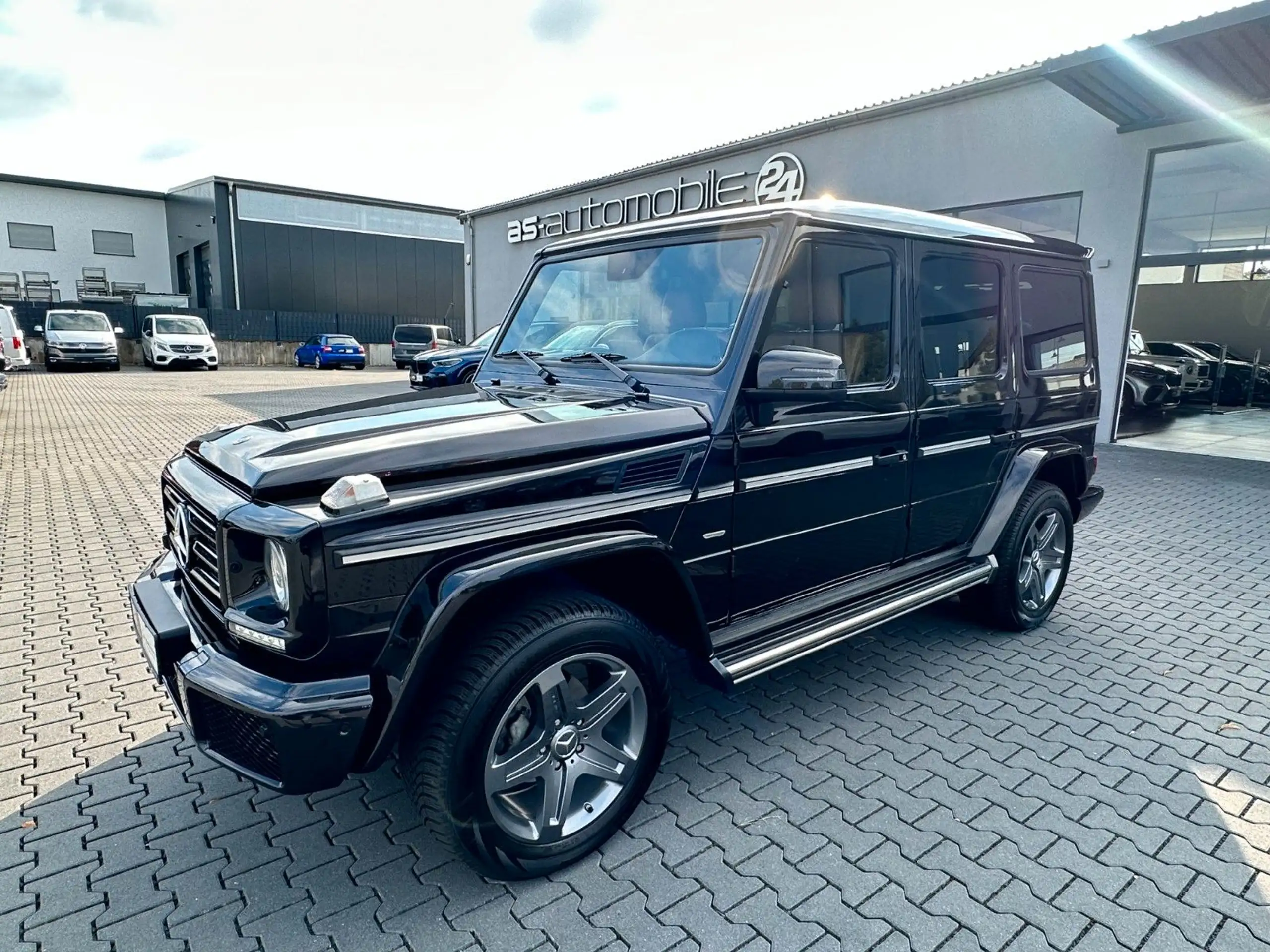 Mercedes-Benz - G 350