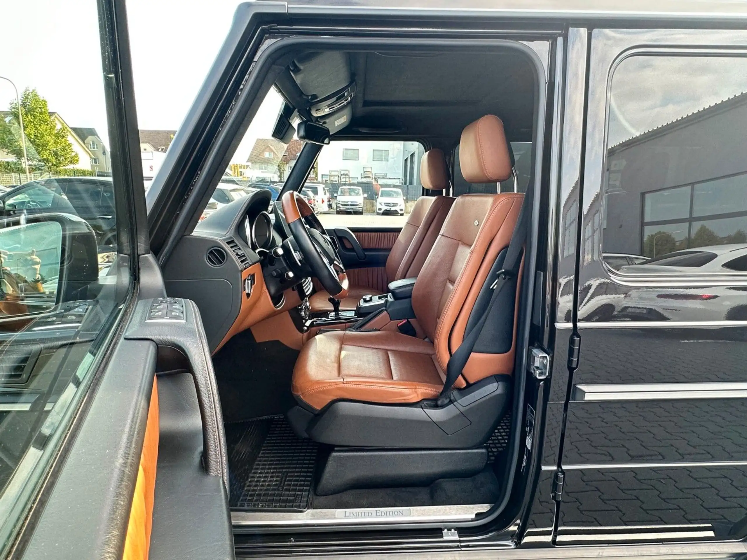 Mercedes-Benz - G 350