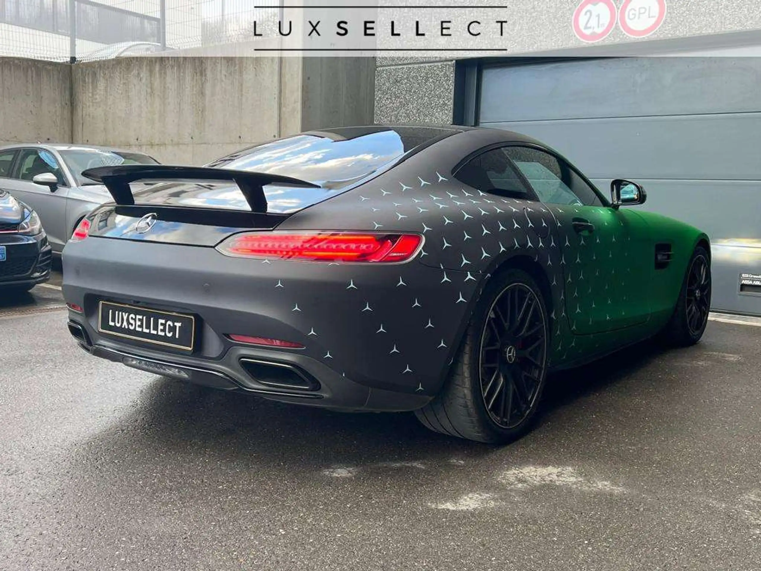 Mercedes-Benz - AMG GT