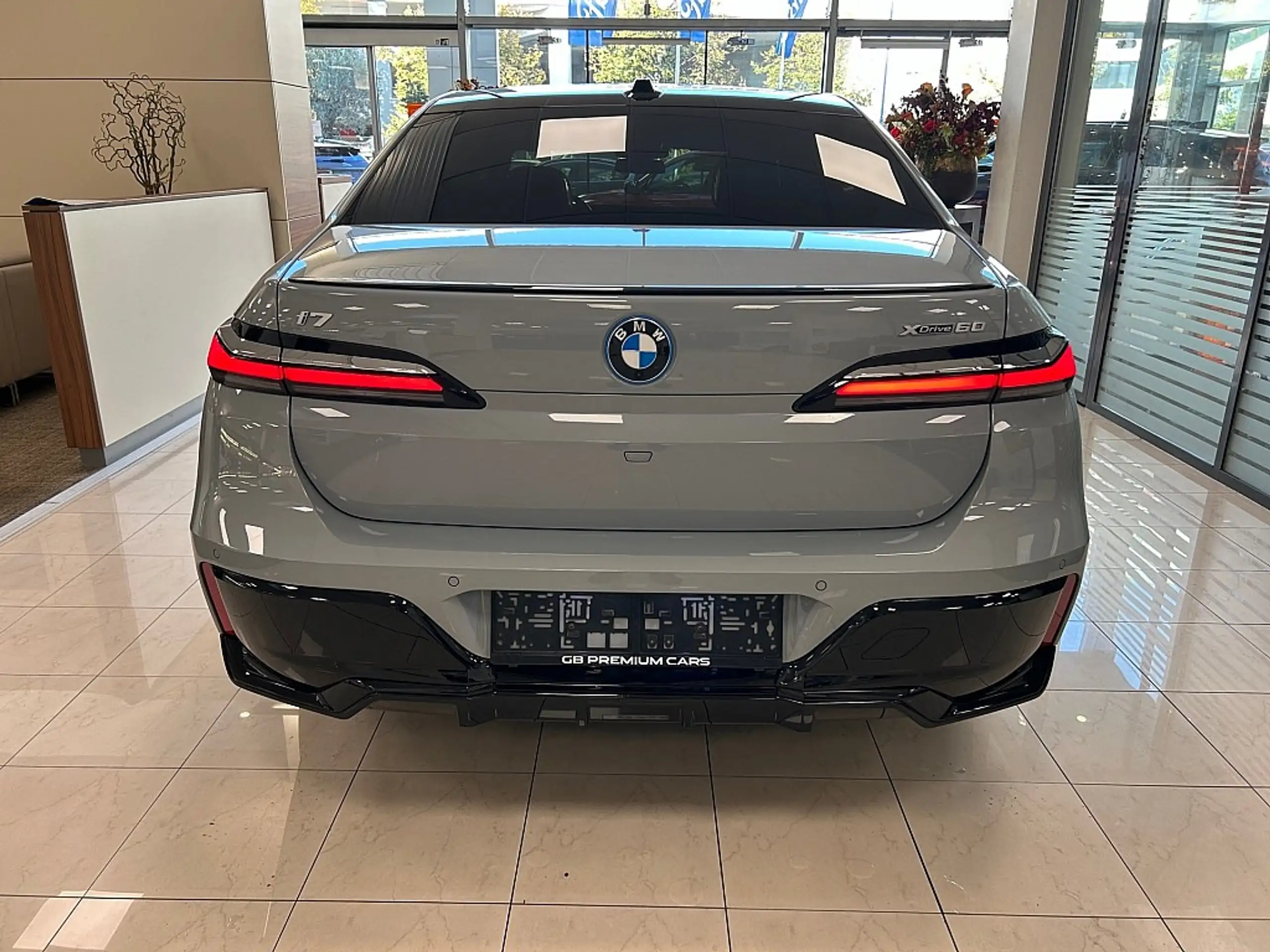 BMW - i7