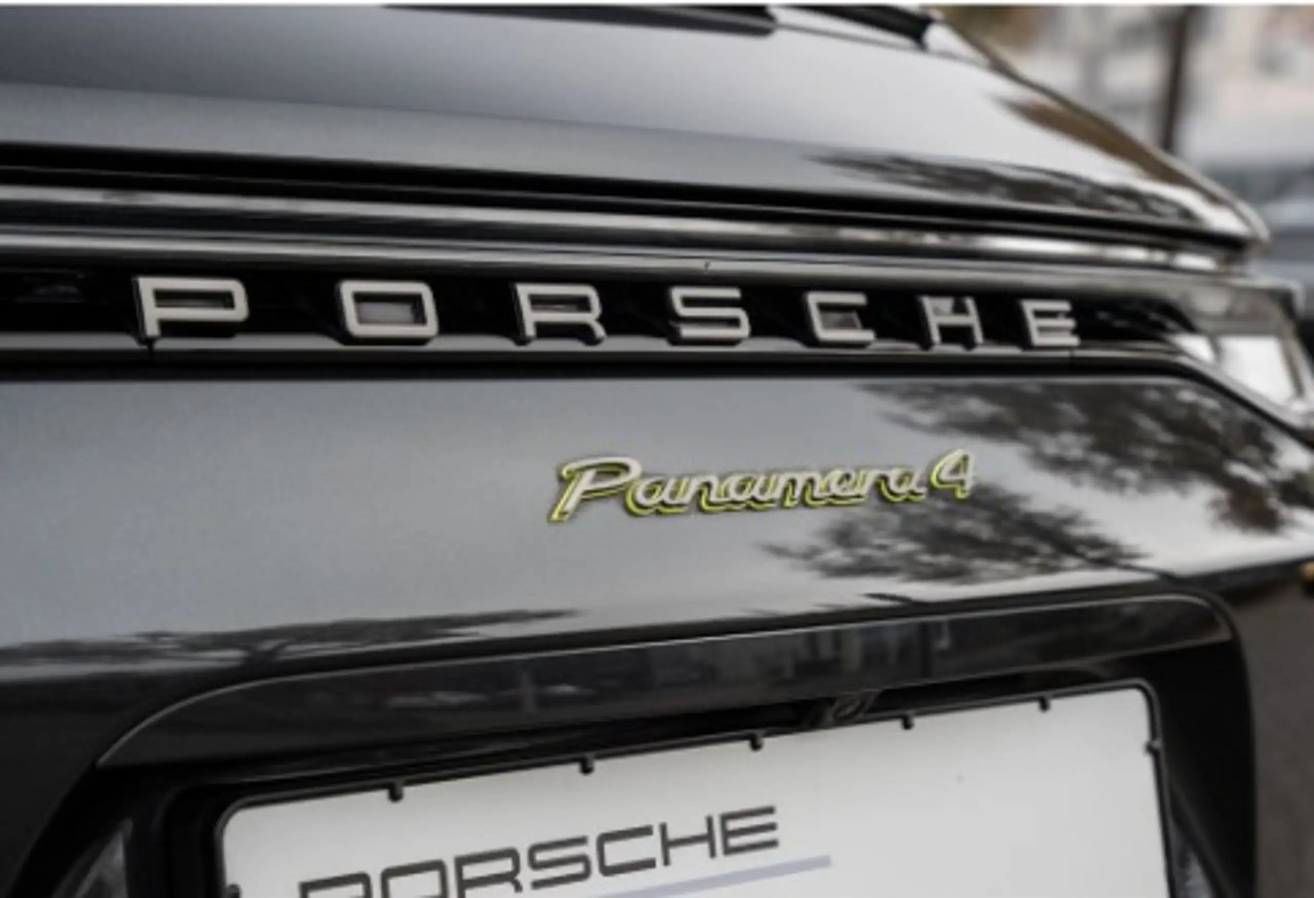 Porsche - Panamera