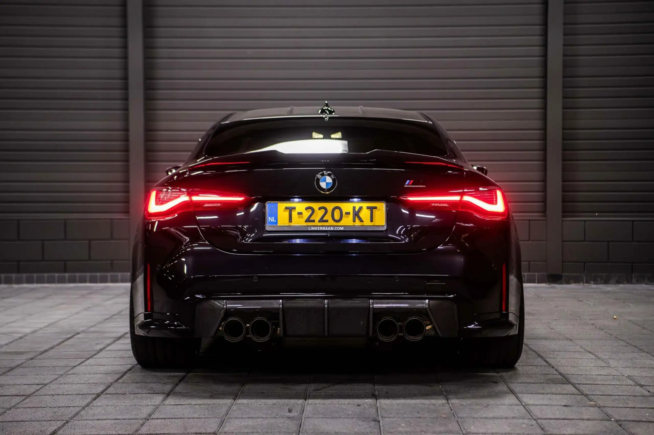 BMW - M4