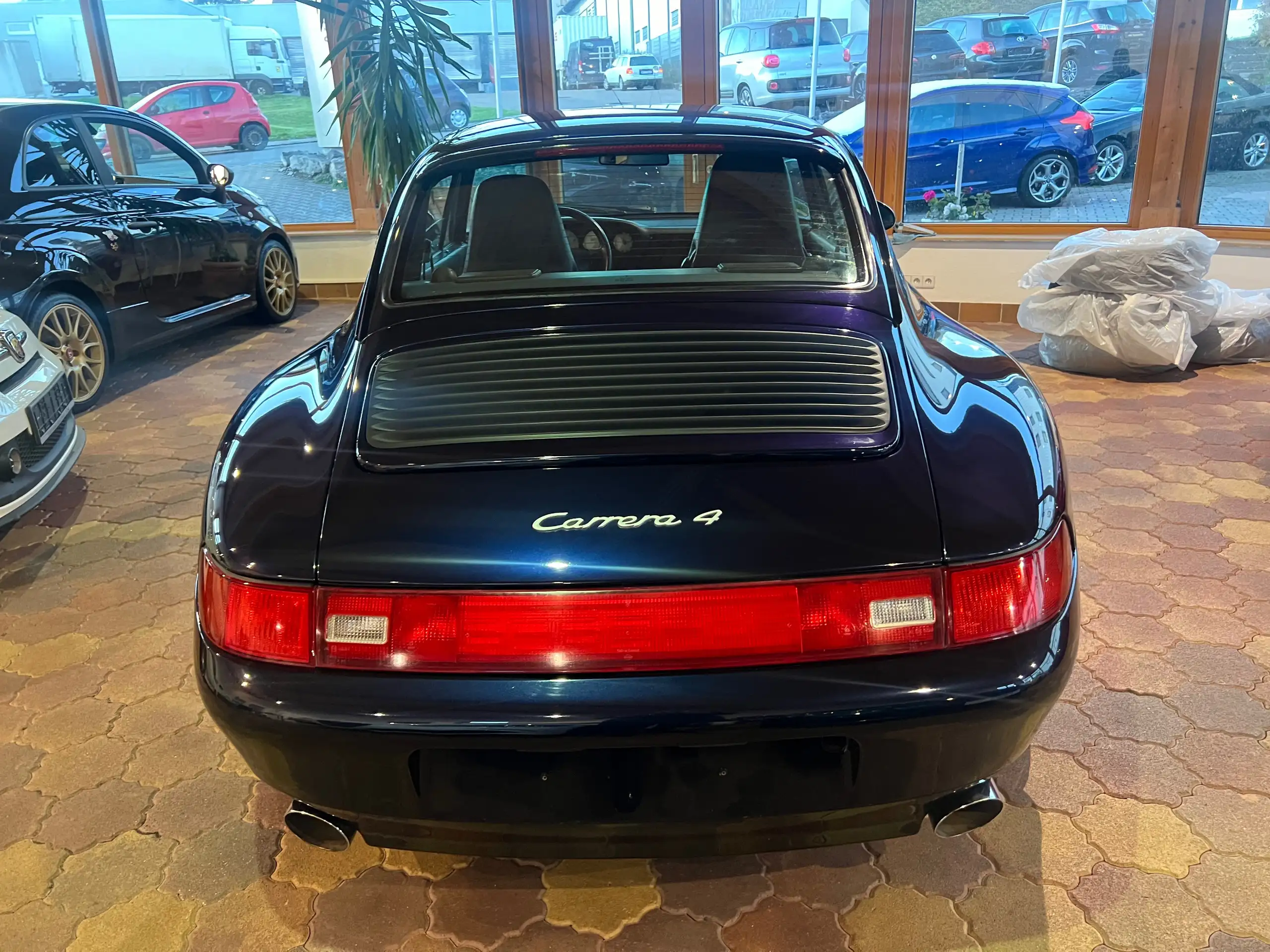 Porsche - 911