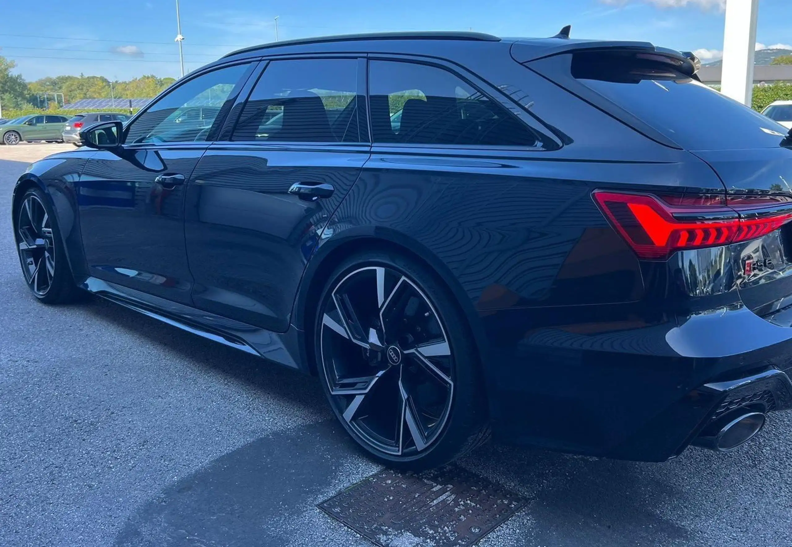 Audi - RS6