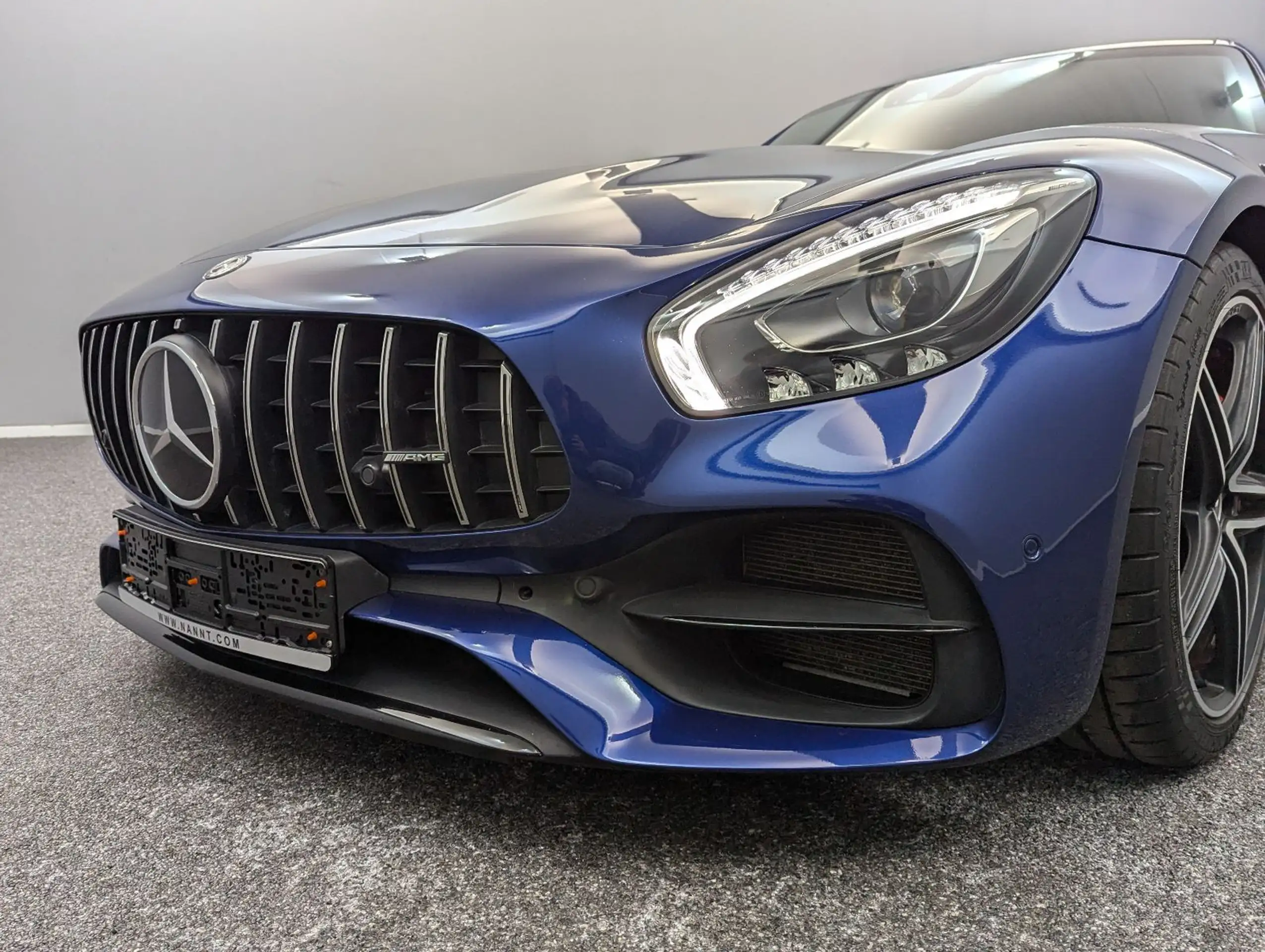 Mercedes-Benz - AMG GT