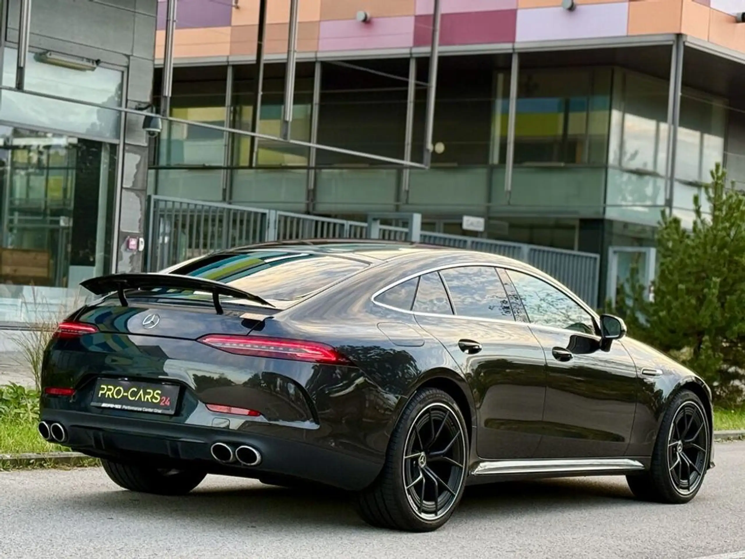 Mercedes-Benz - AMG GT