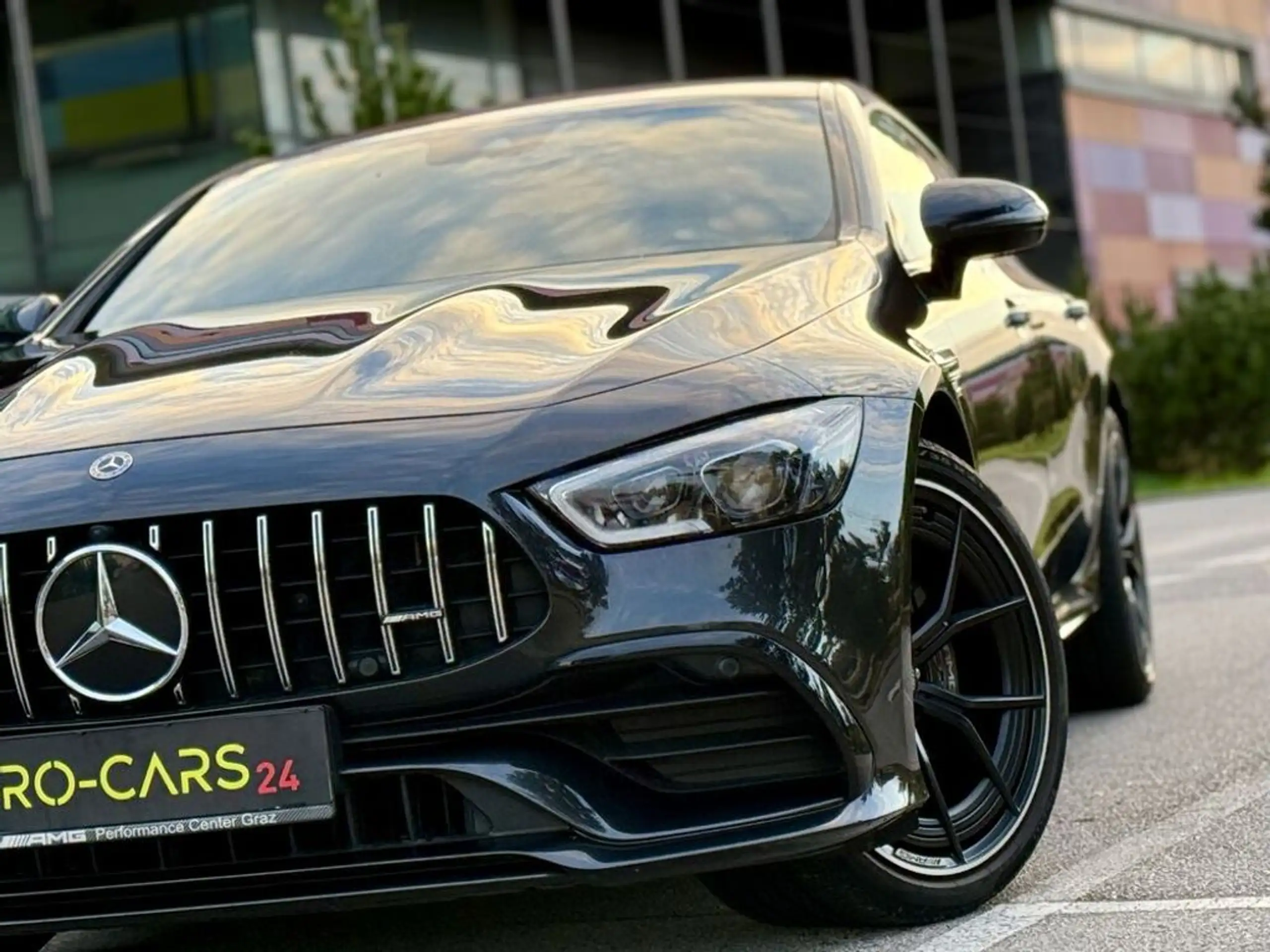 Mercedes-Benz - AMG GT