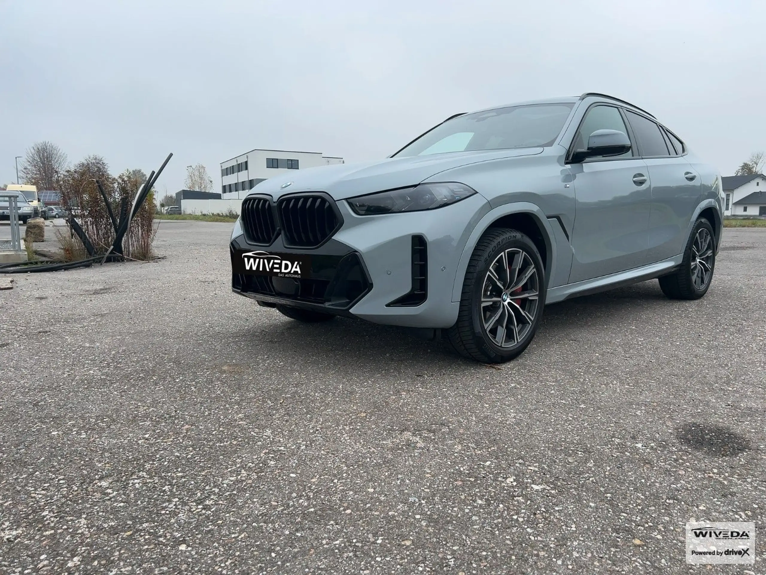 BMW - X6