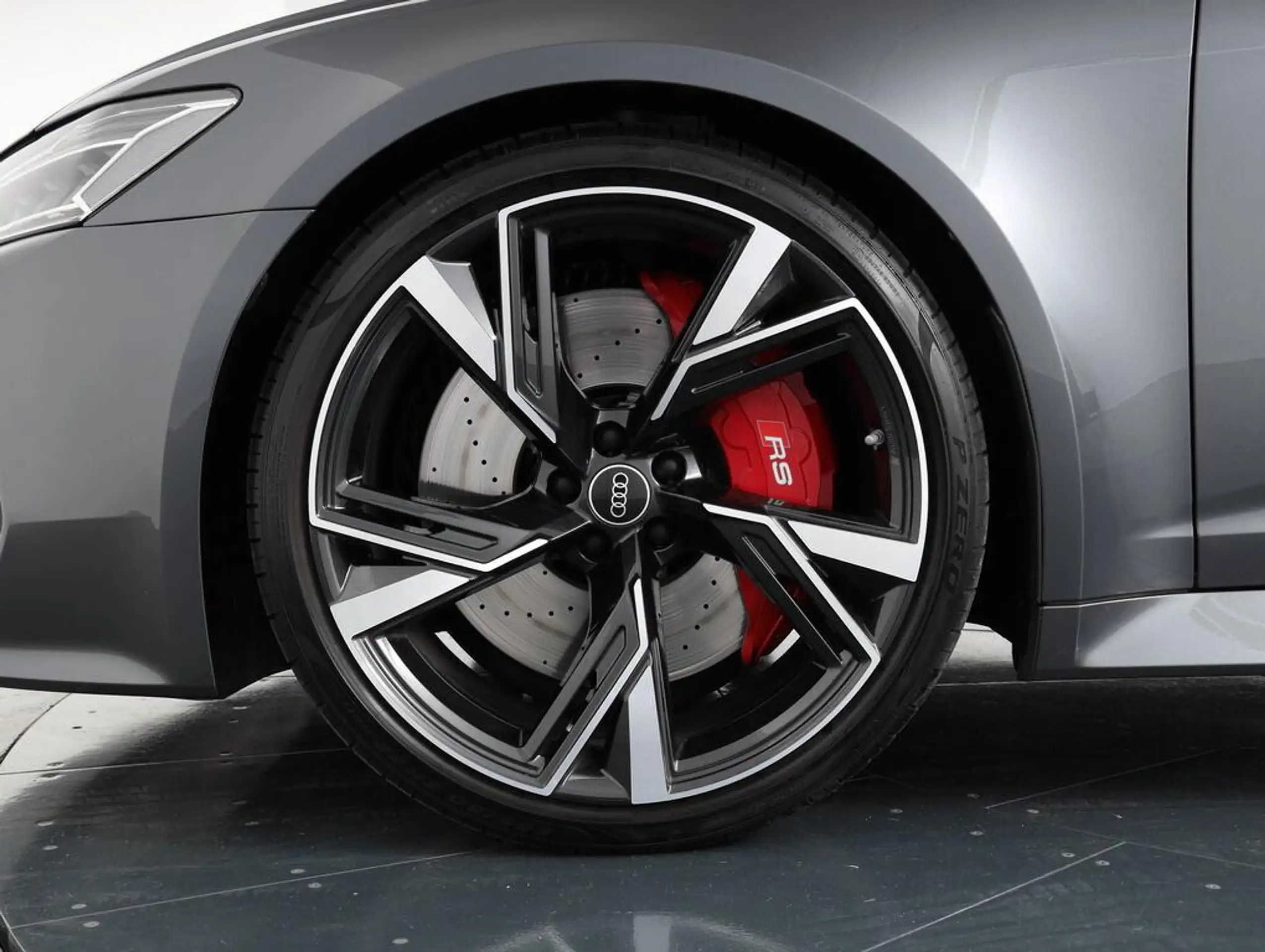 Audi - RS6