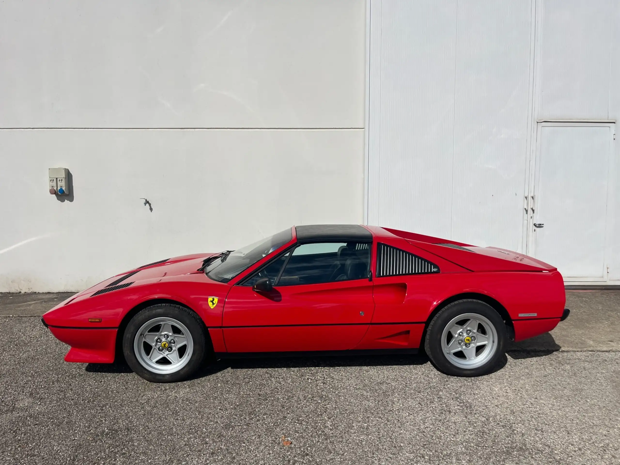 Ferrari 208 1984