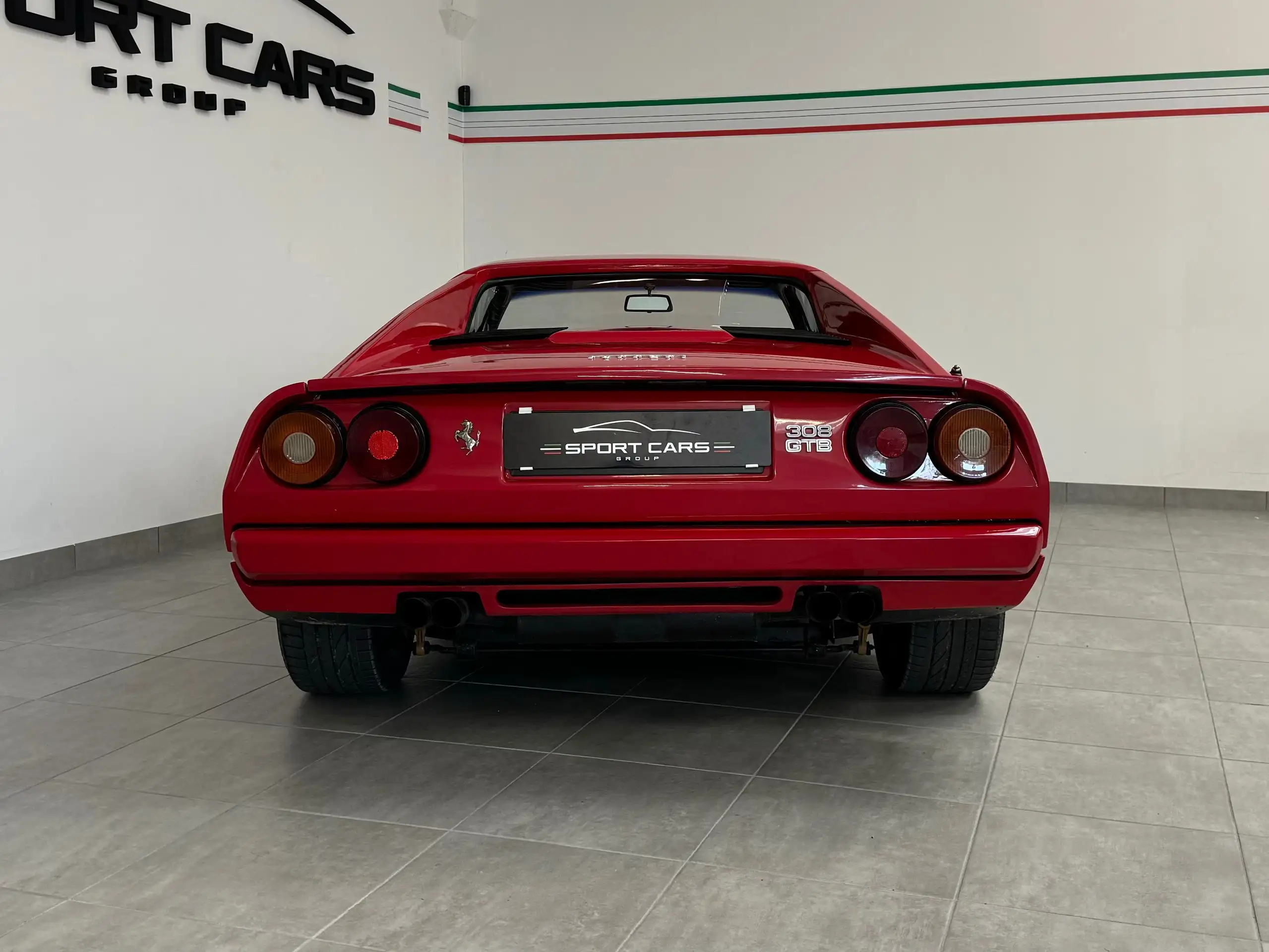 Ferrari - 208