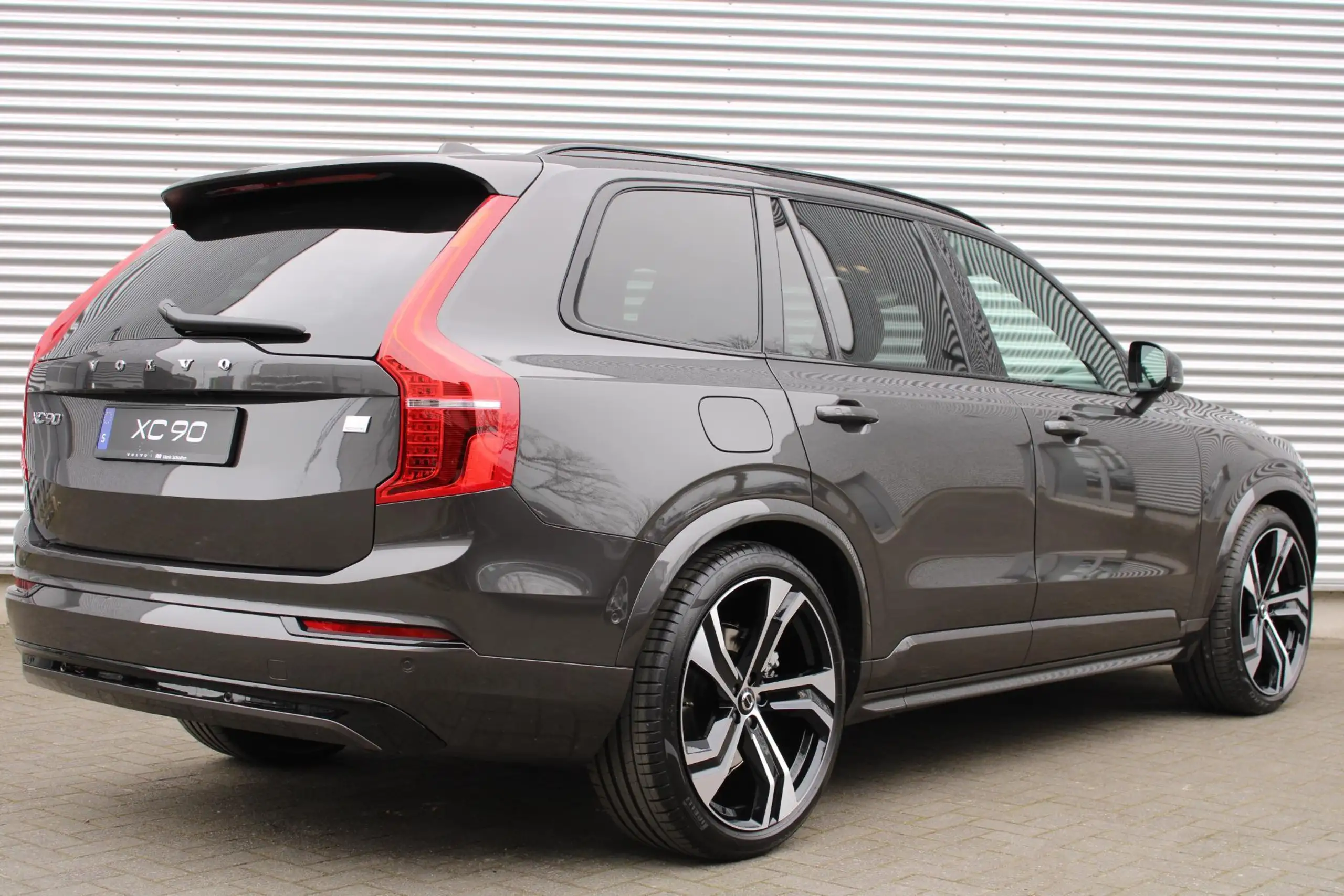 Volvo - XC90