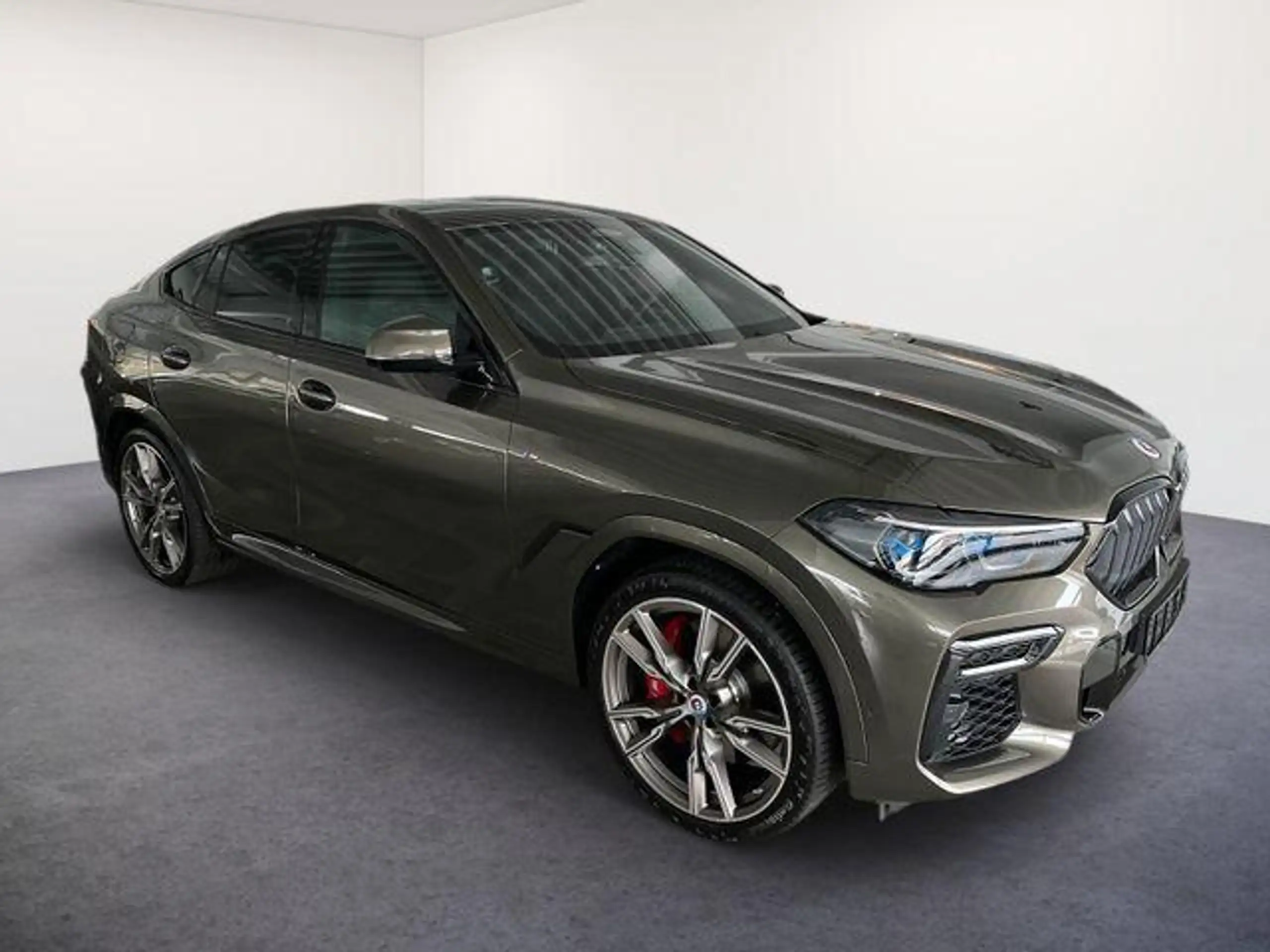 BMW - X6 M