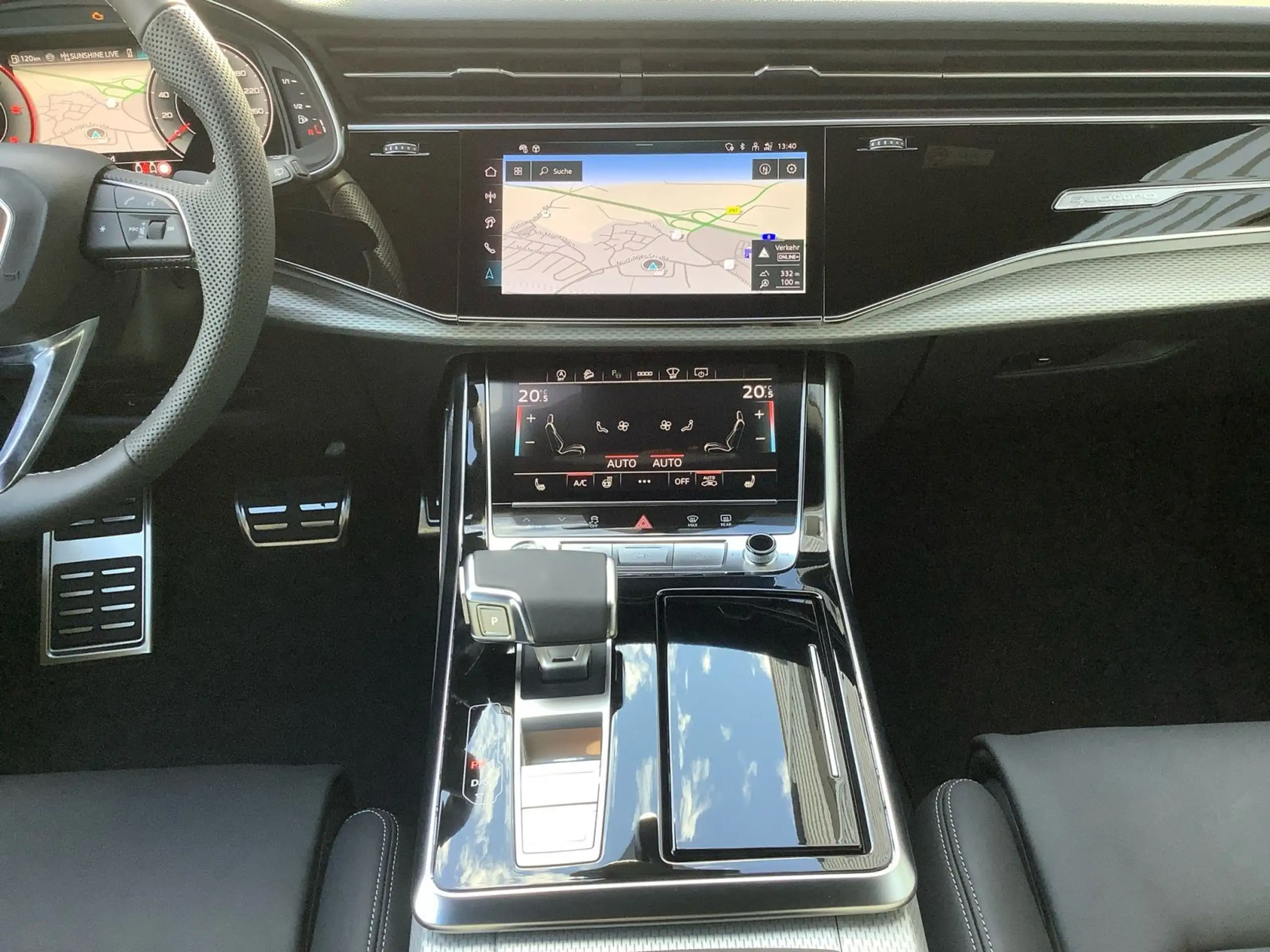 Audi - Q8