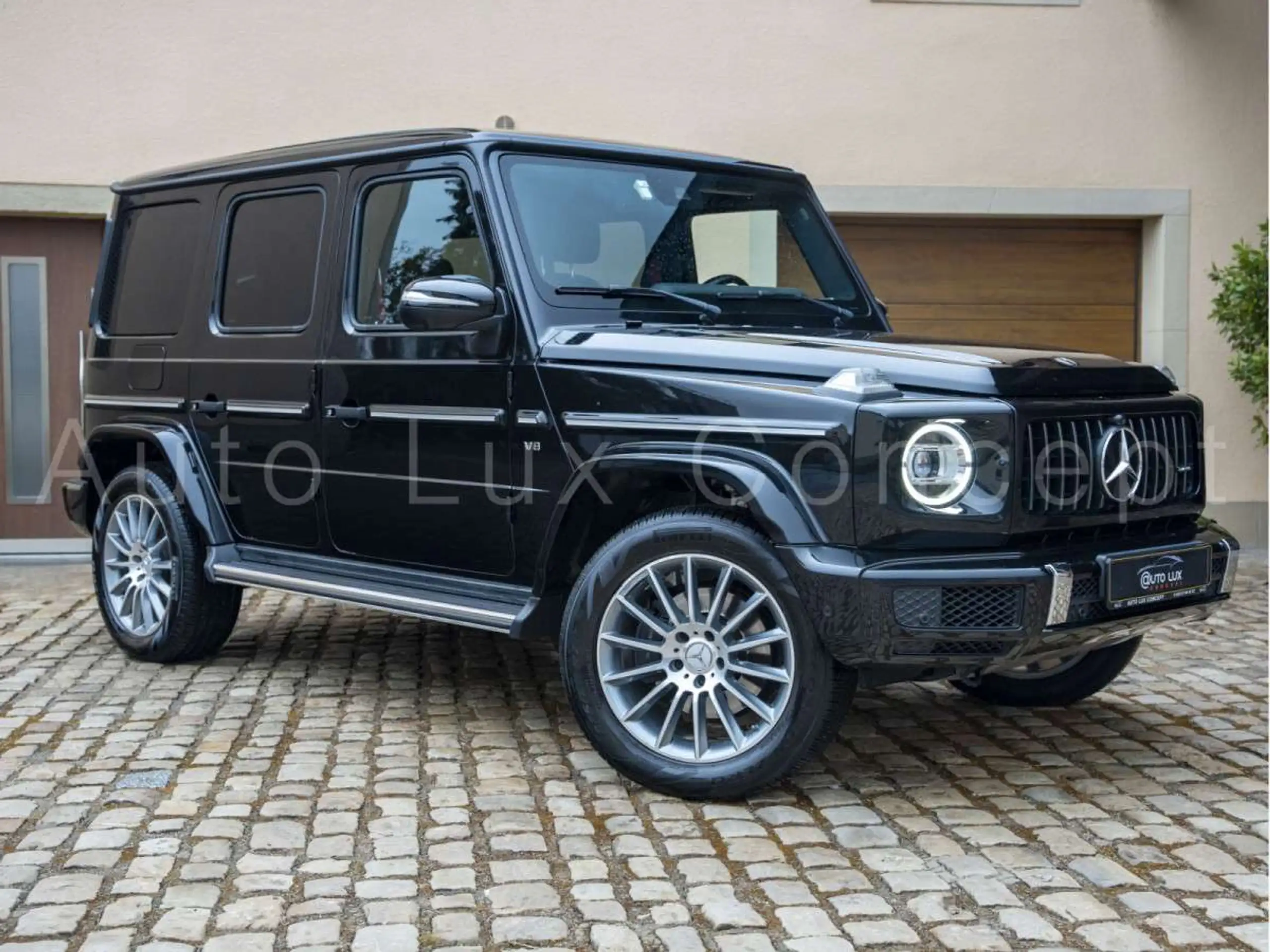 Mercedes-Benz - G 500