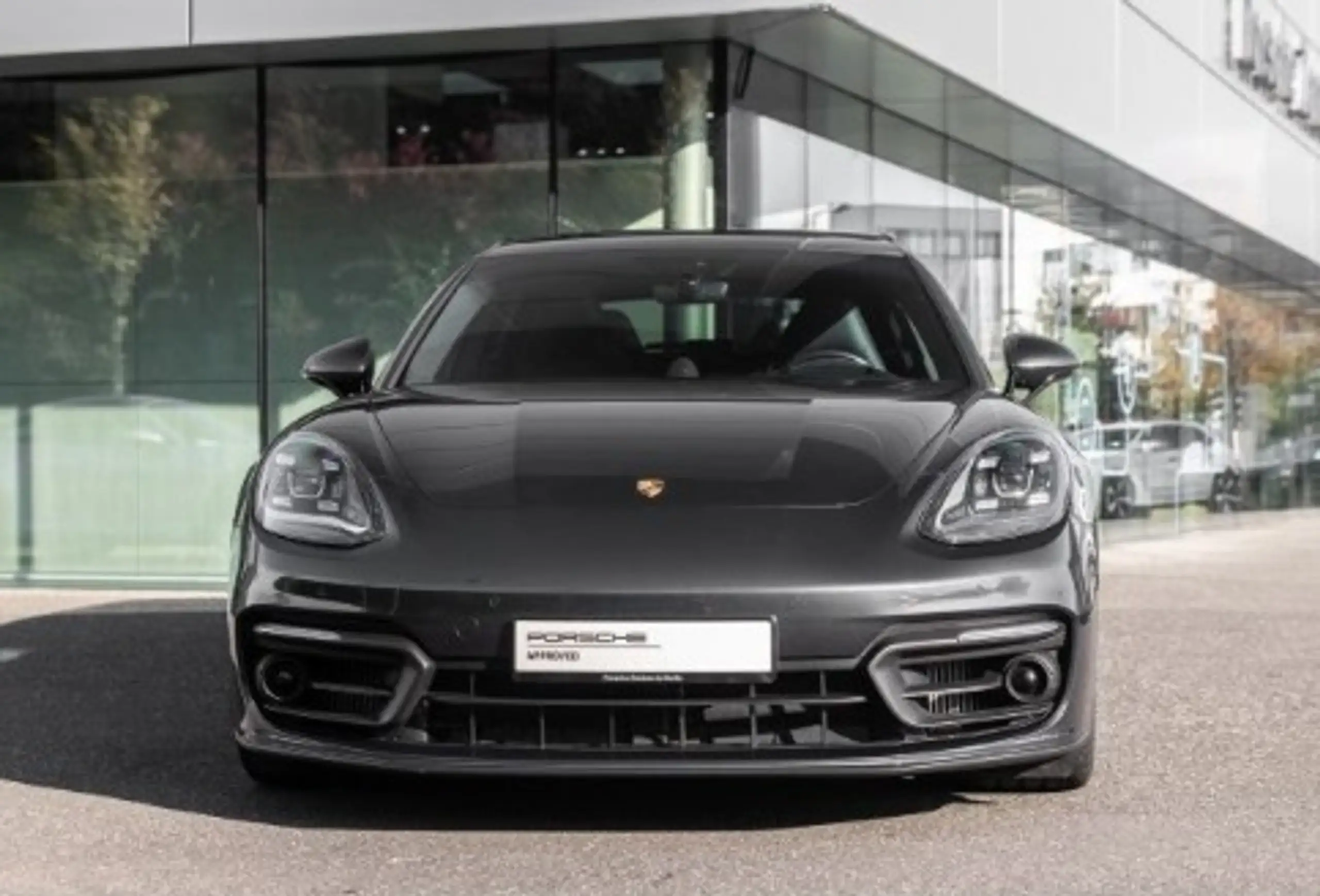 Porsche - Panamera