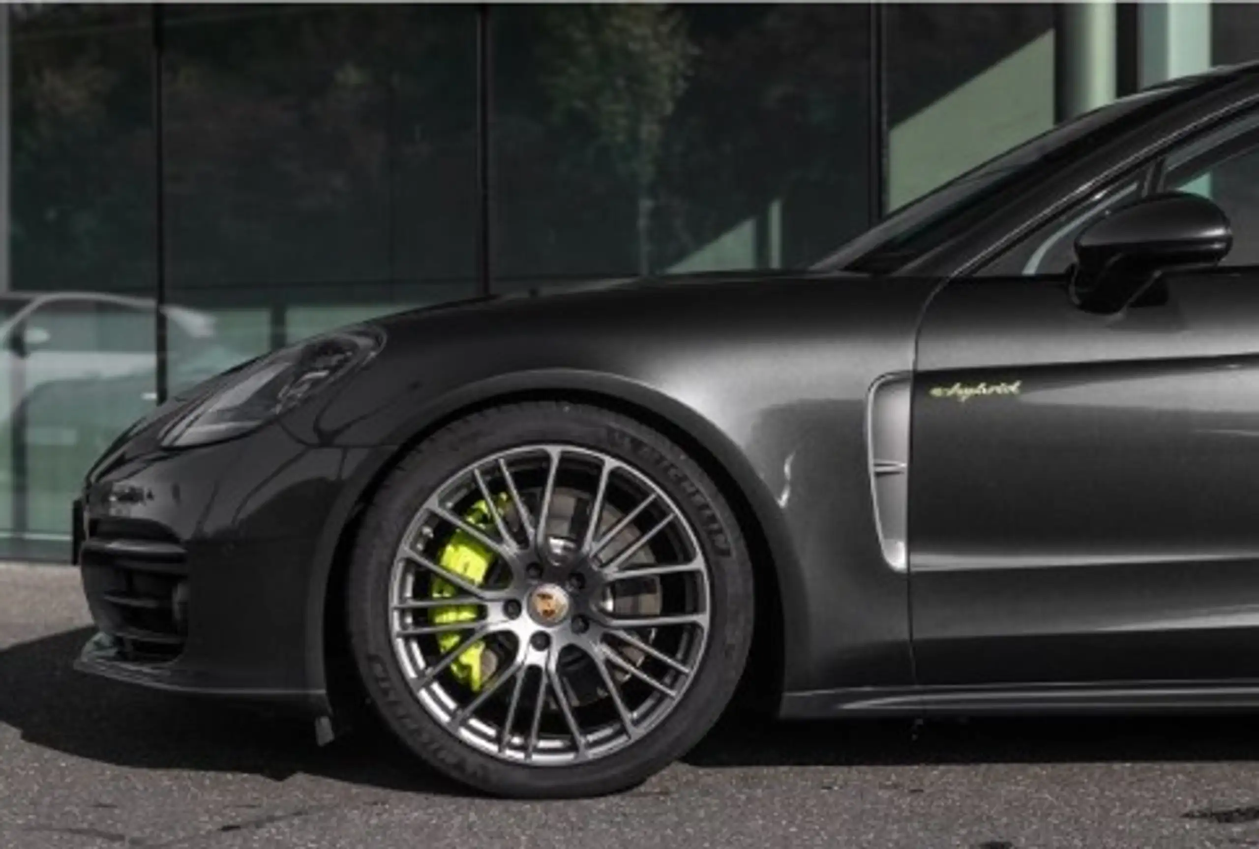 Porsche - Panamera