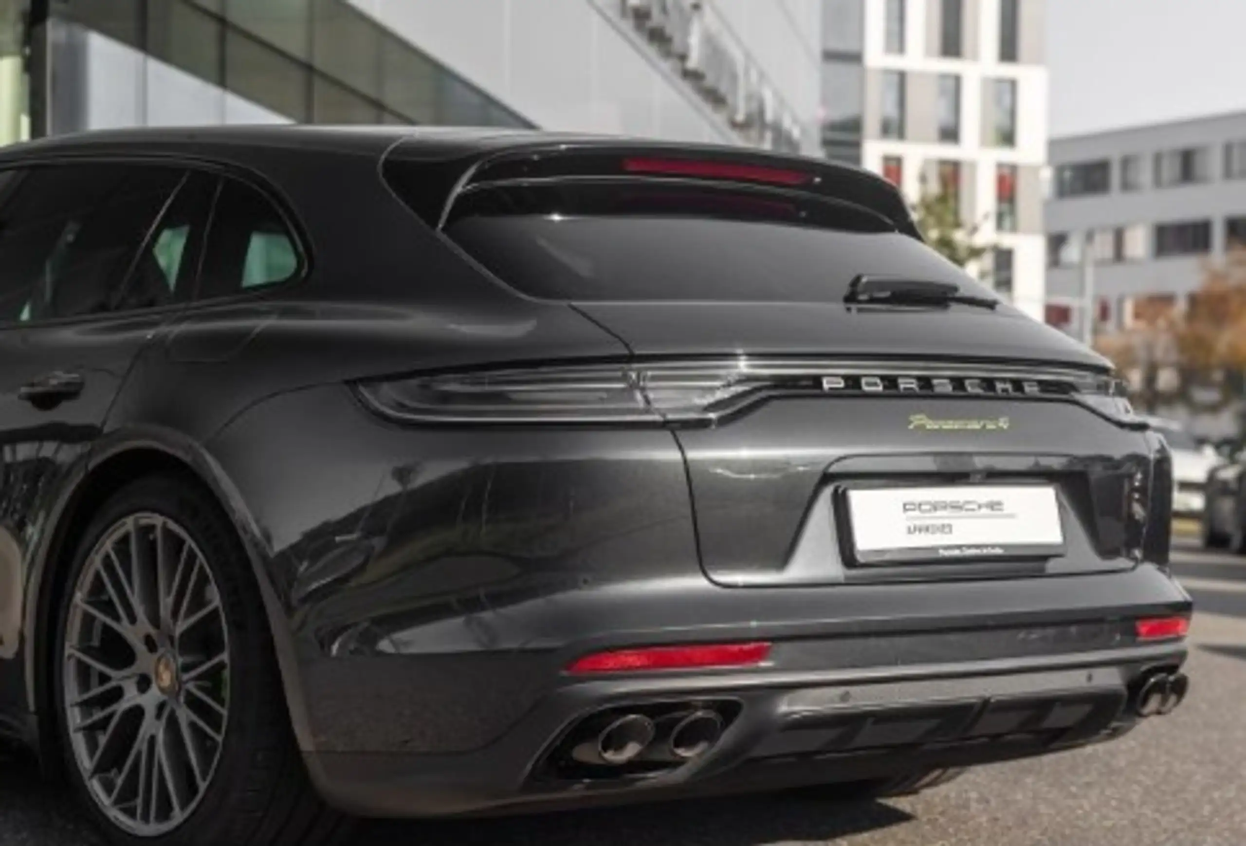 Porsche - Panamera