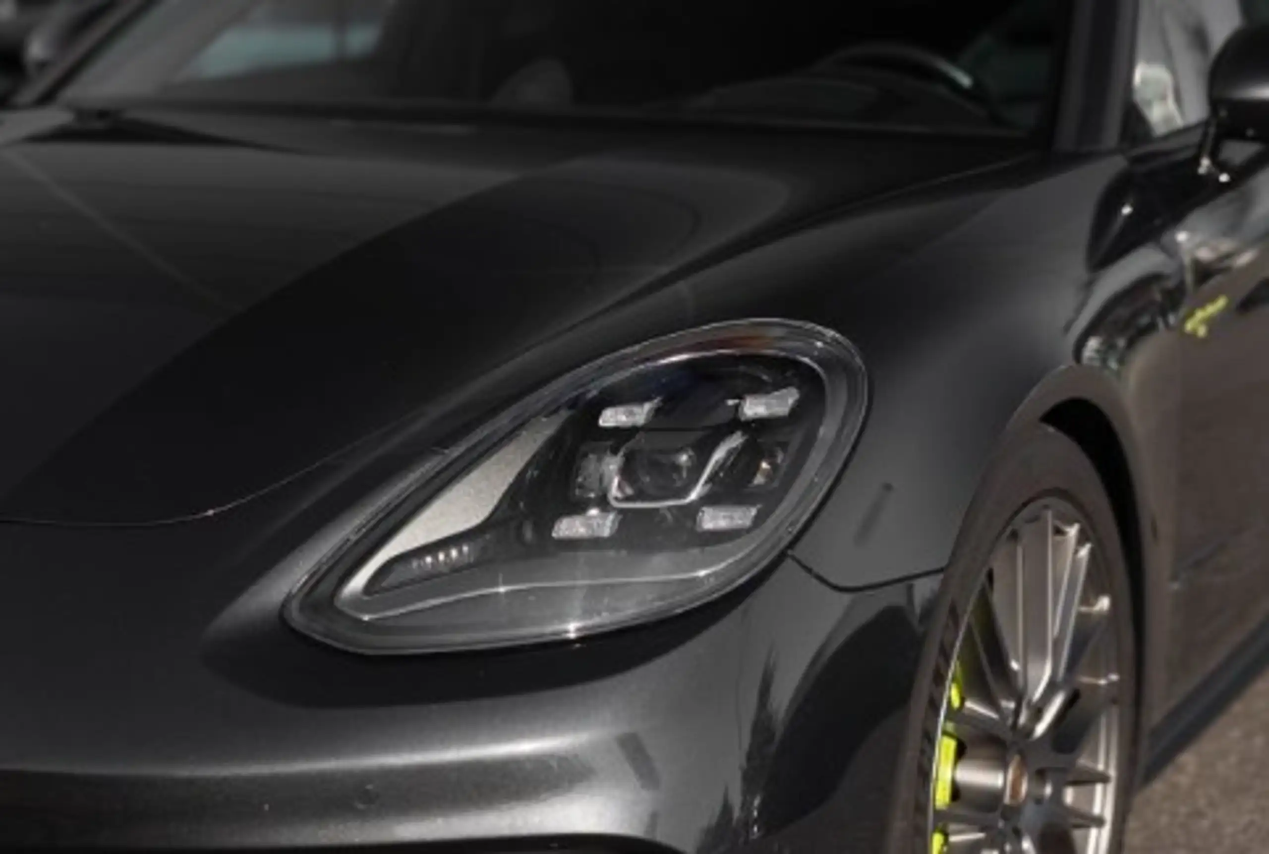 Porsche - Panamera