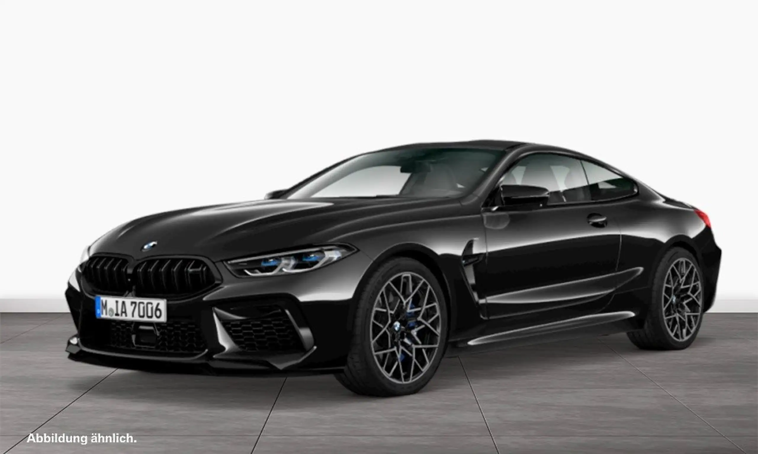 BMW - M8