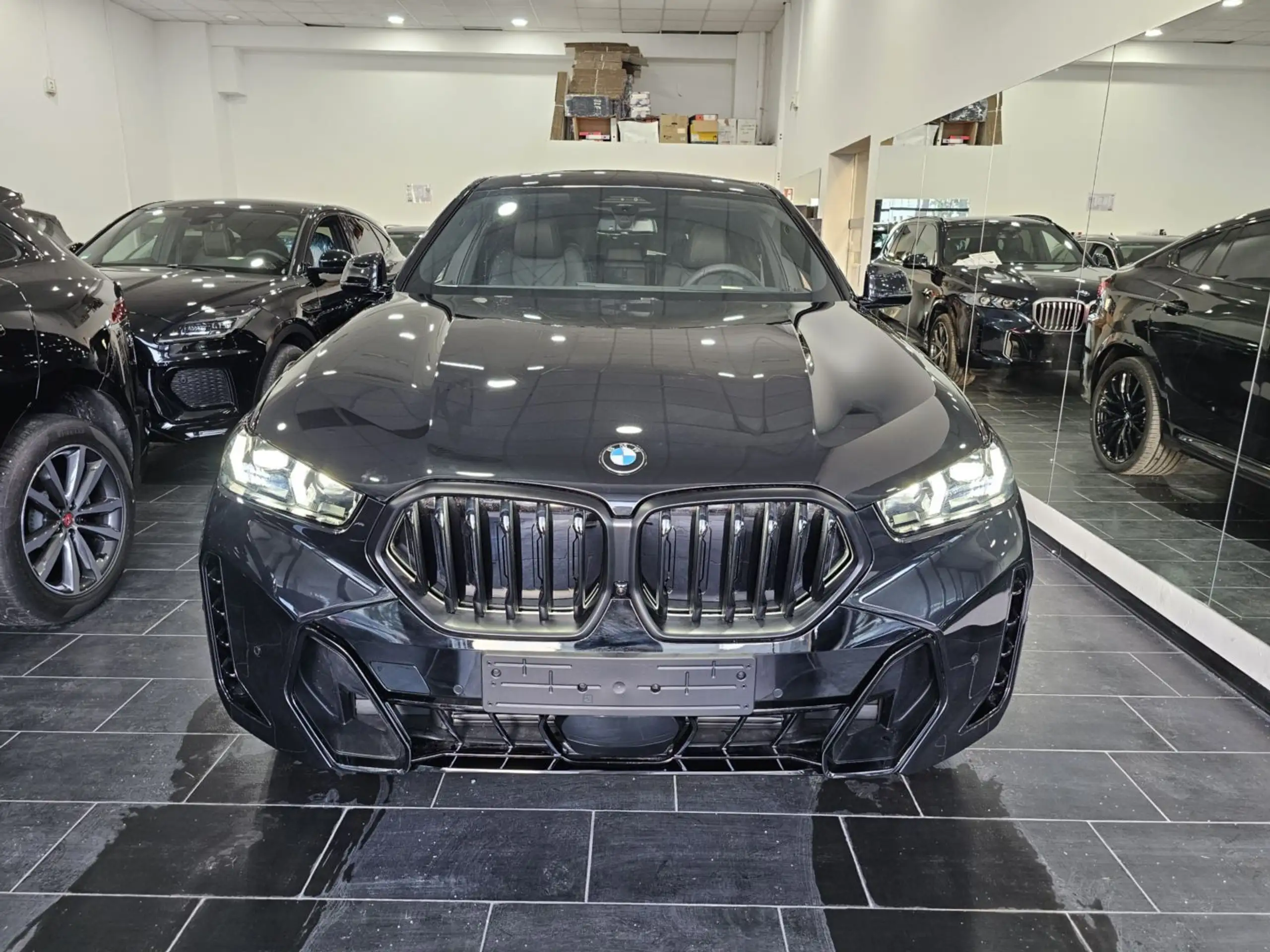 BMW - X6