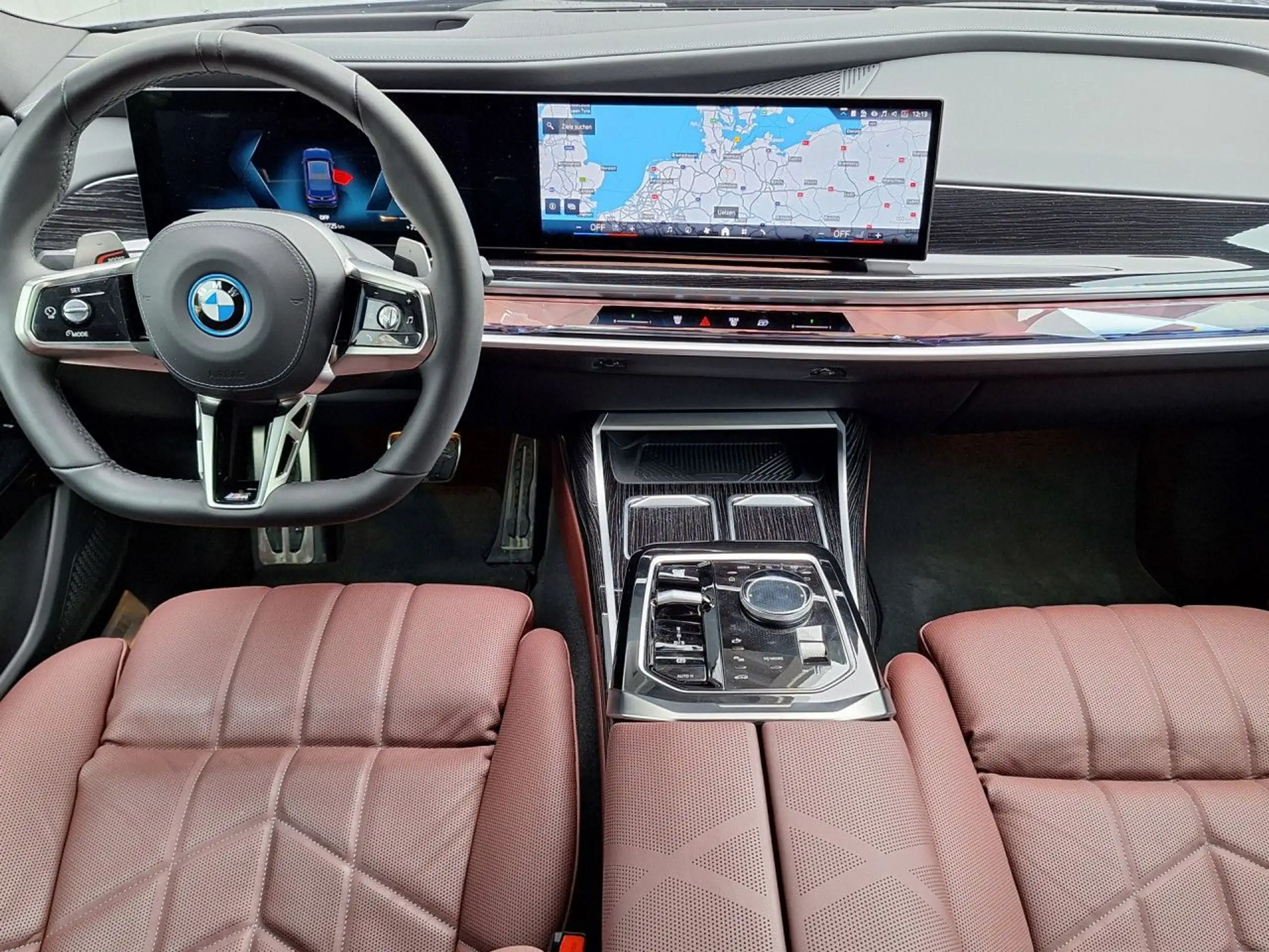 BMW - 750