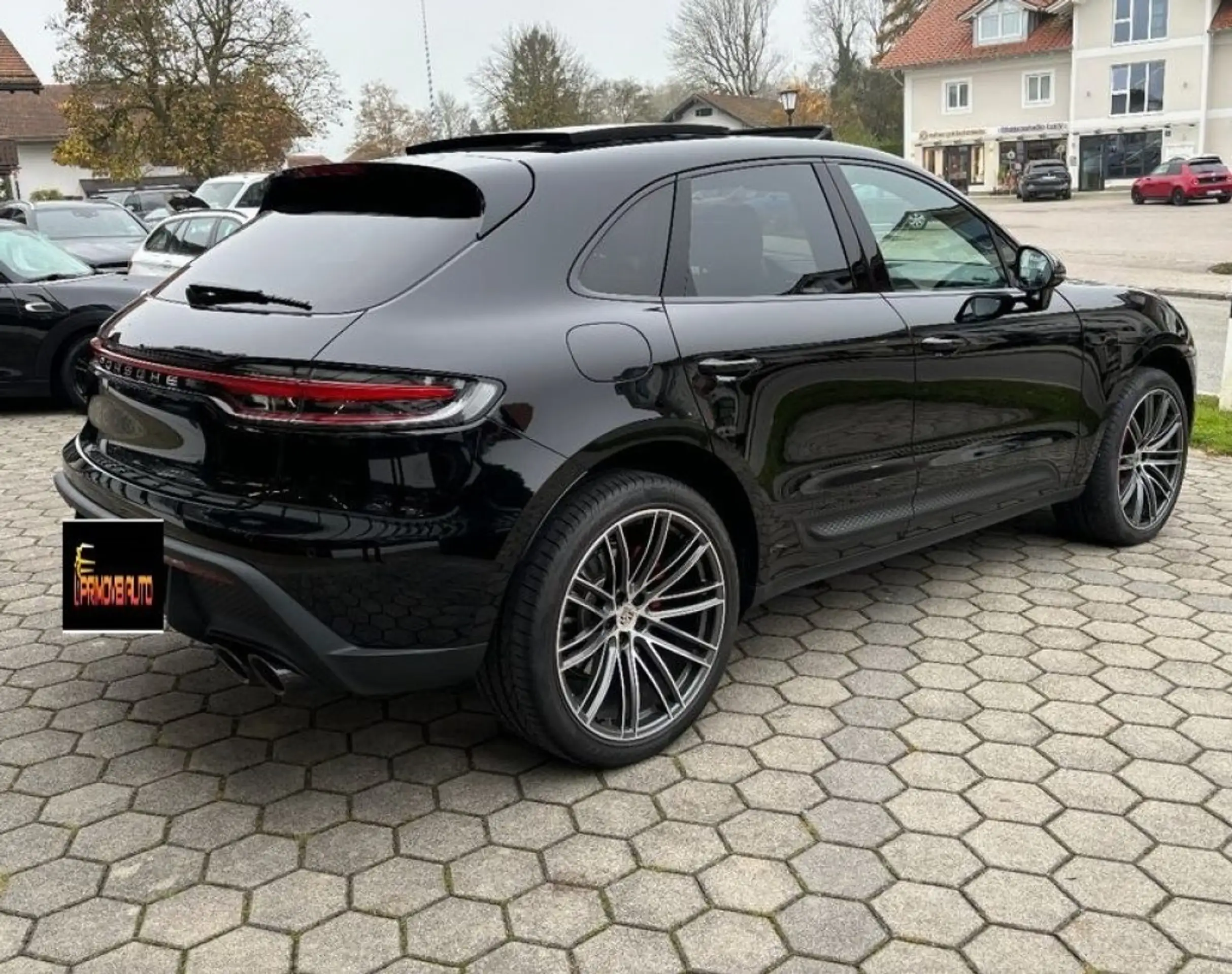 Porsche - Macan