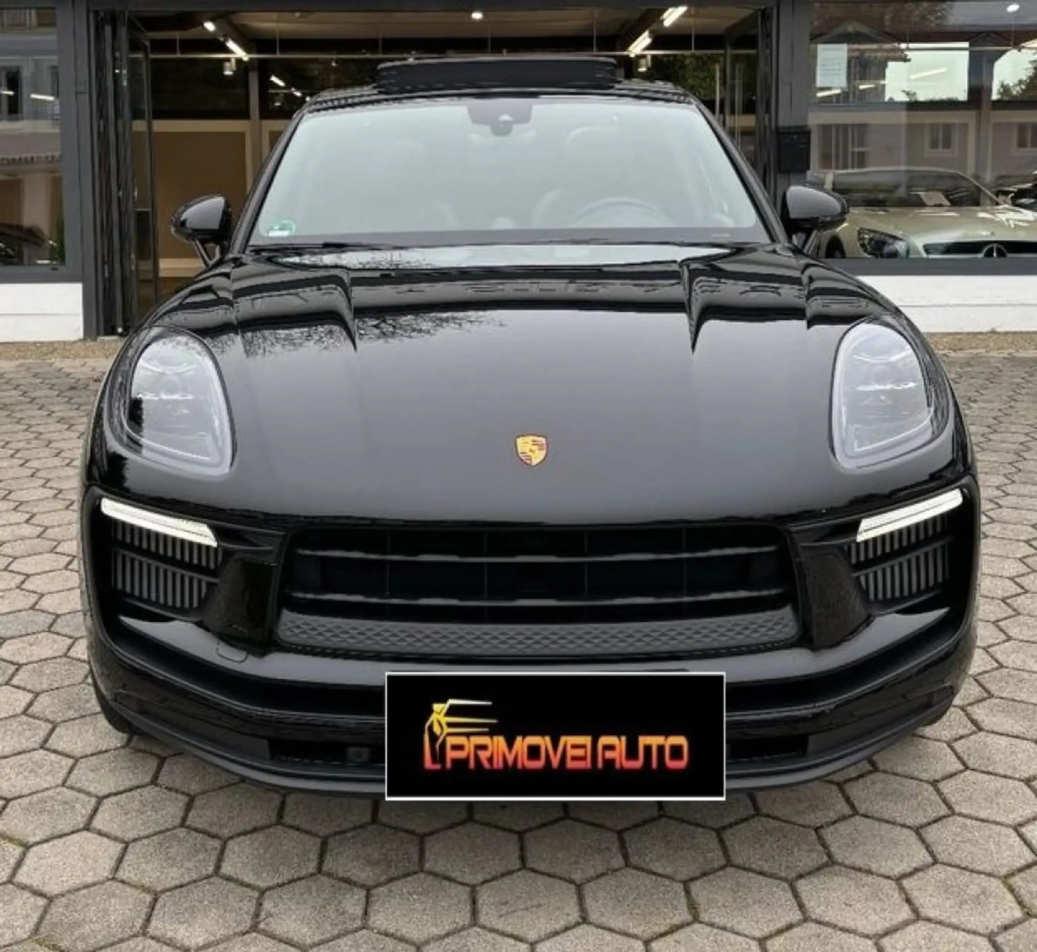 Porsche - Macan