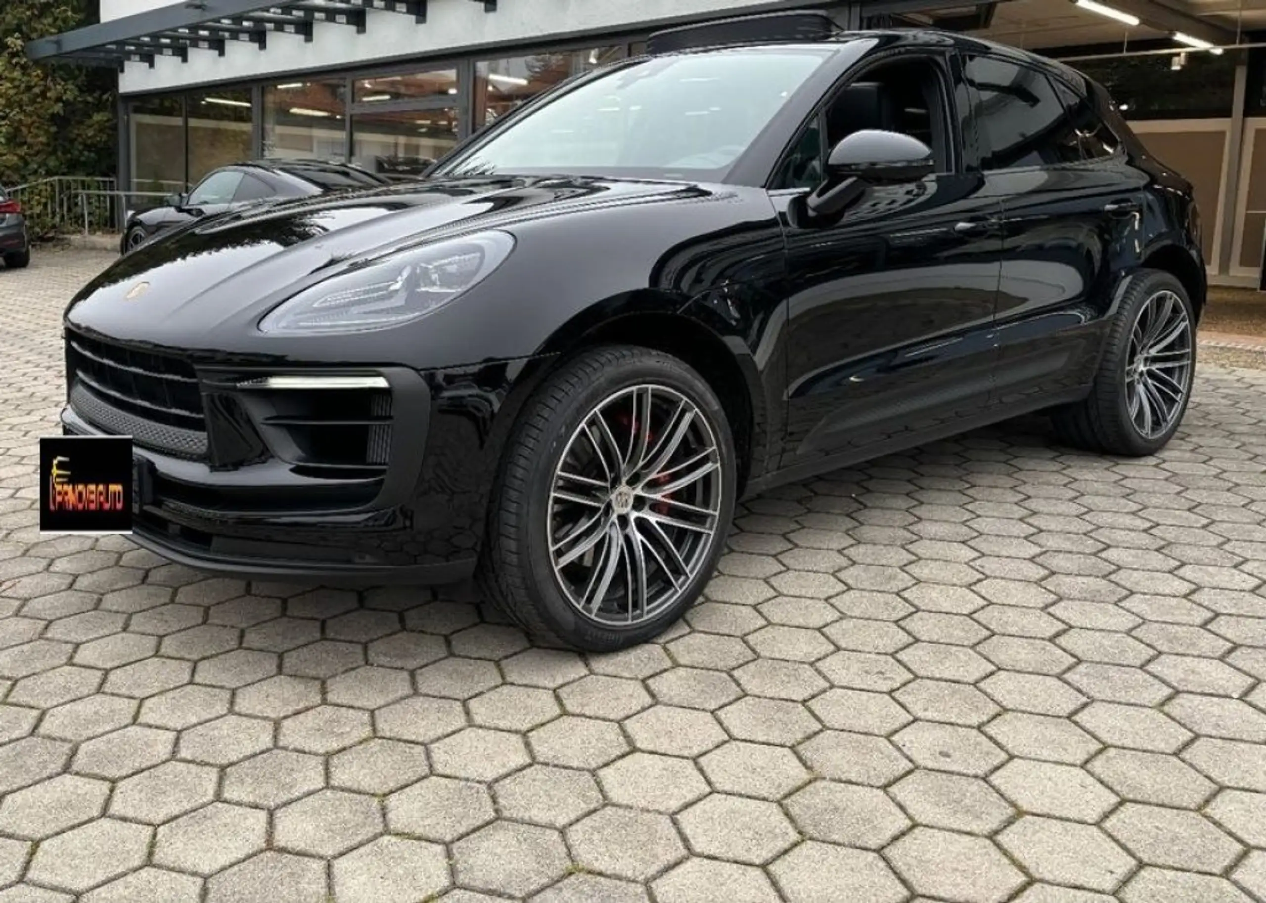 Porsche - Macan