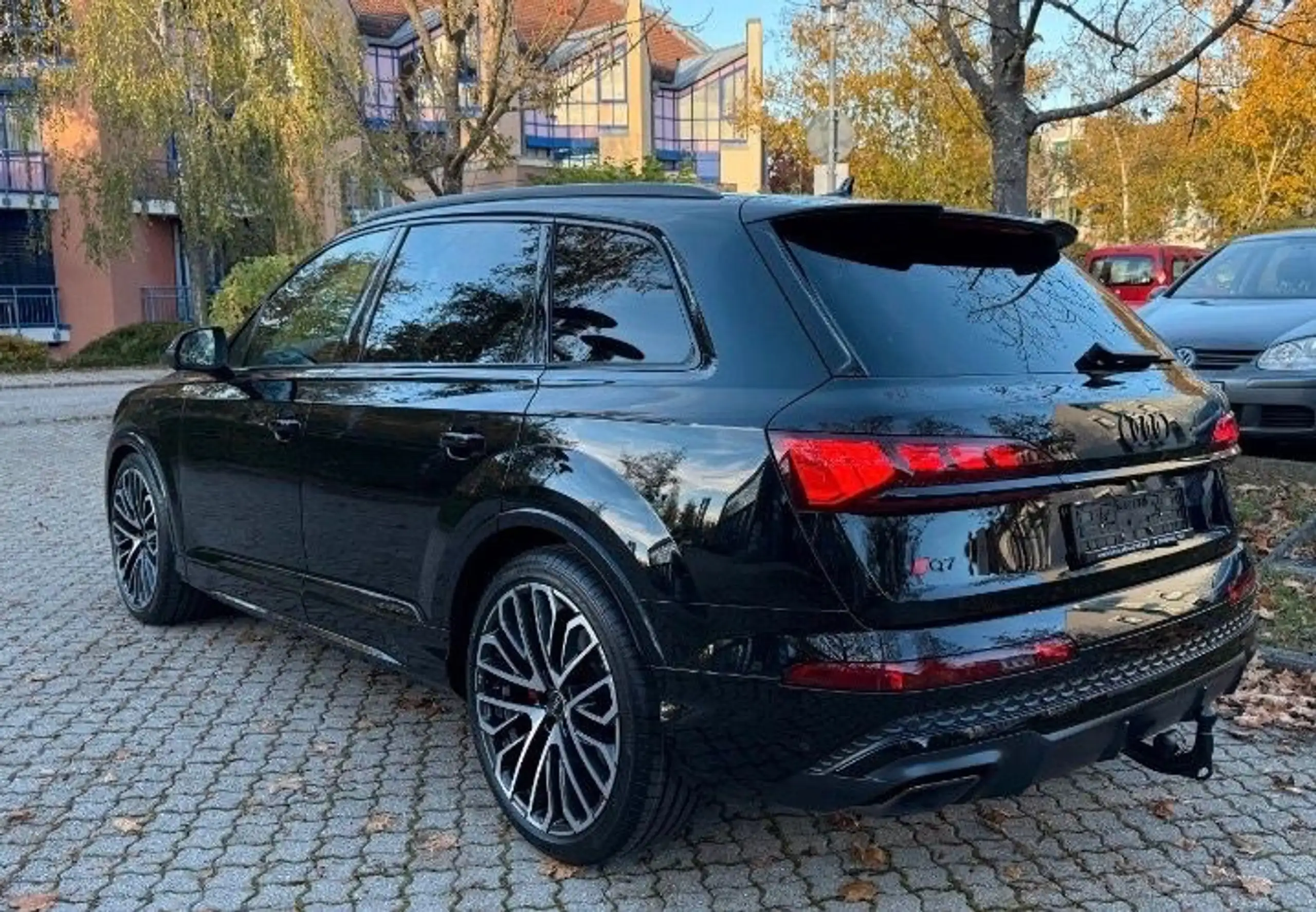 Audi - Q7