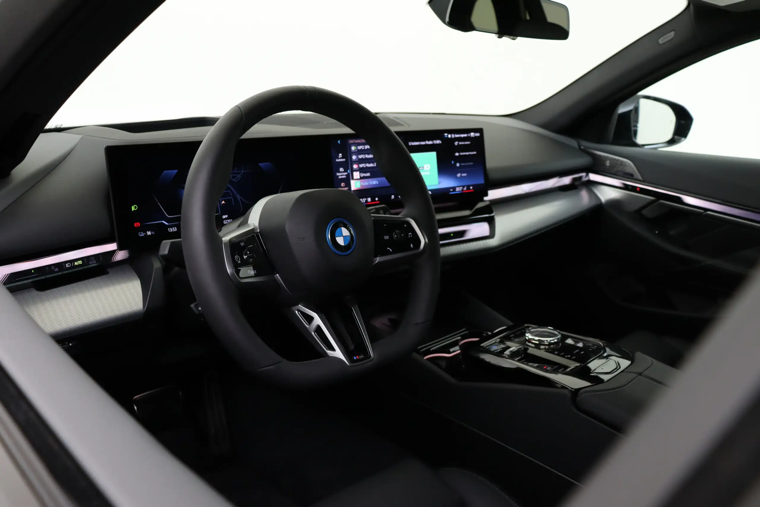 BMW - i5