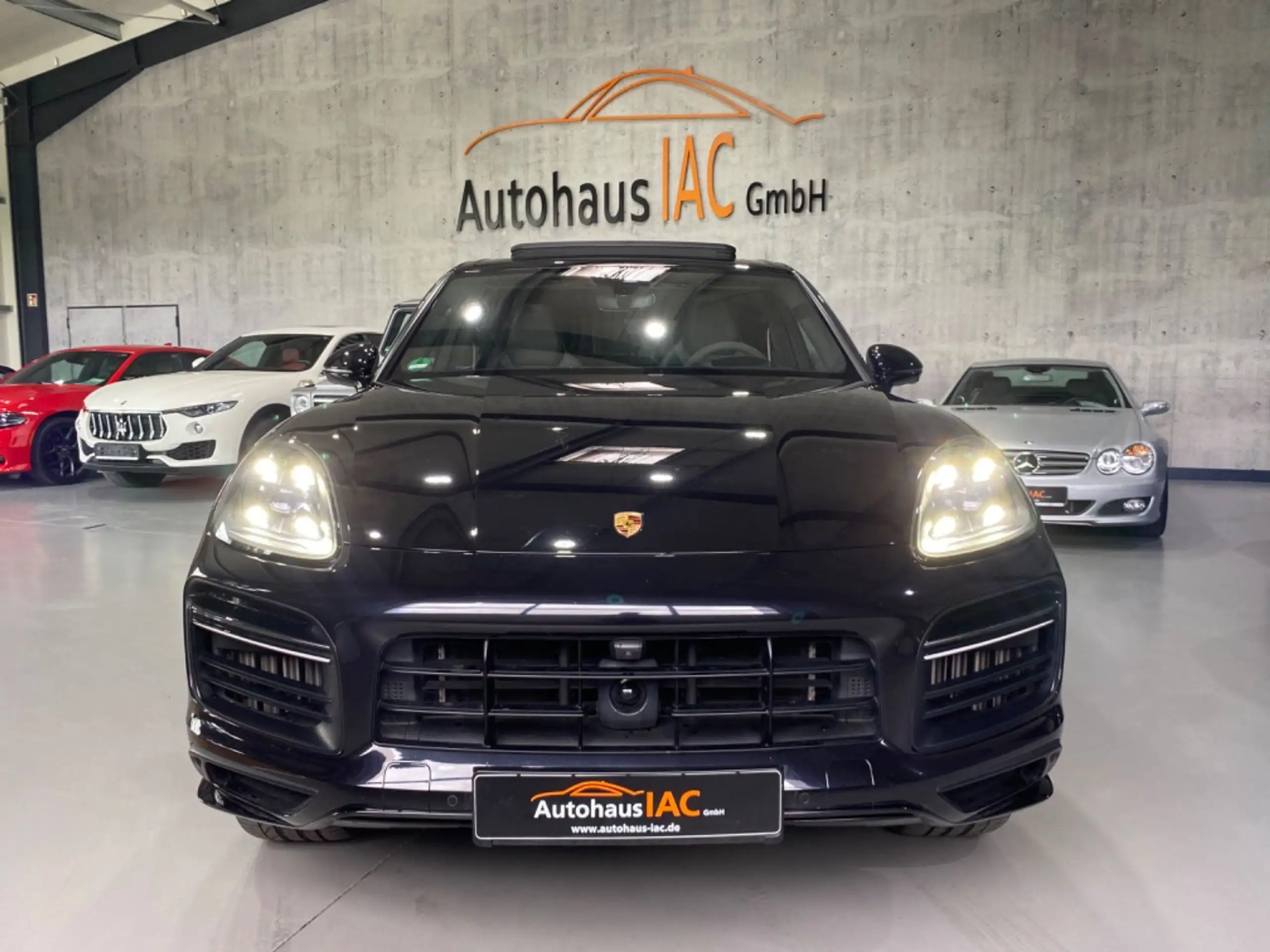 Porsche - Cayenne